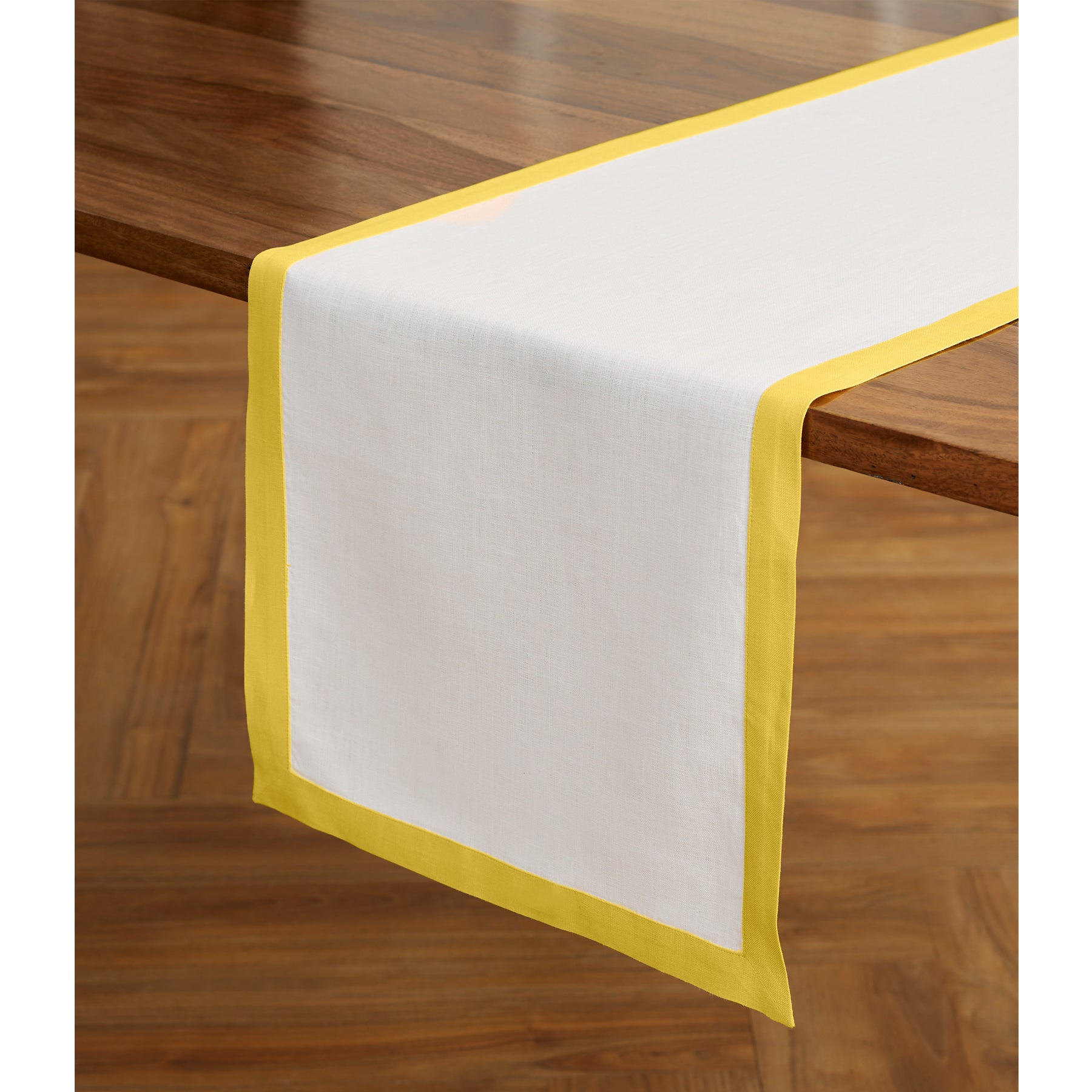 Elegant Classic Table Runner for Dining Room Decor - Perfect for Weddings, Holidays & Home Decor