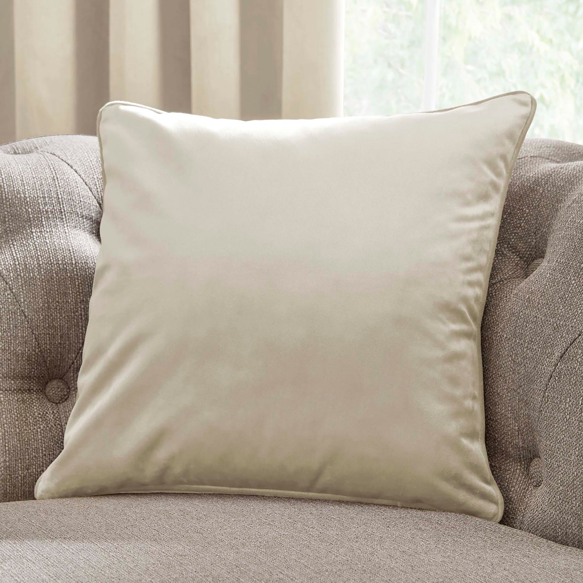 Laurence Llewelyn Bowen Montrose Cushion Cover - Ivory Luxury Throw Pillow for Sofa, Bed & Home Decor | Elegant Living Room & Bedroom Accent