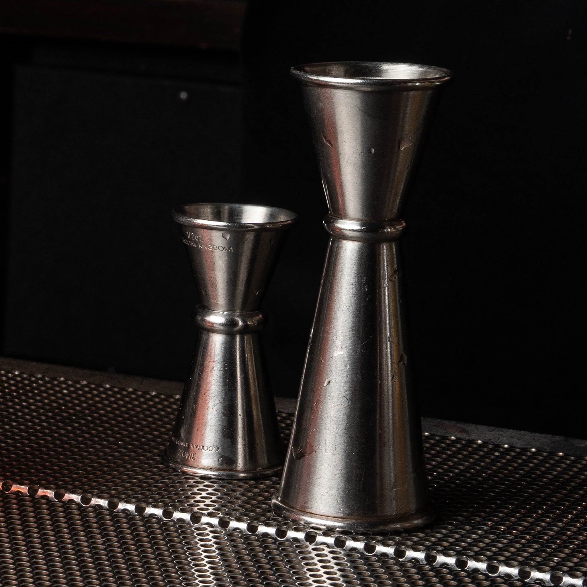 Premium Japanese Style Jigger - Stainless Steel Cocktail Measuring Tool (½oz & ¾oz) - Perfect for Mixing Martinis, Old Fashioned & Craft Cocktails at Home Bar