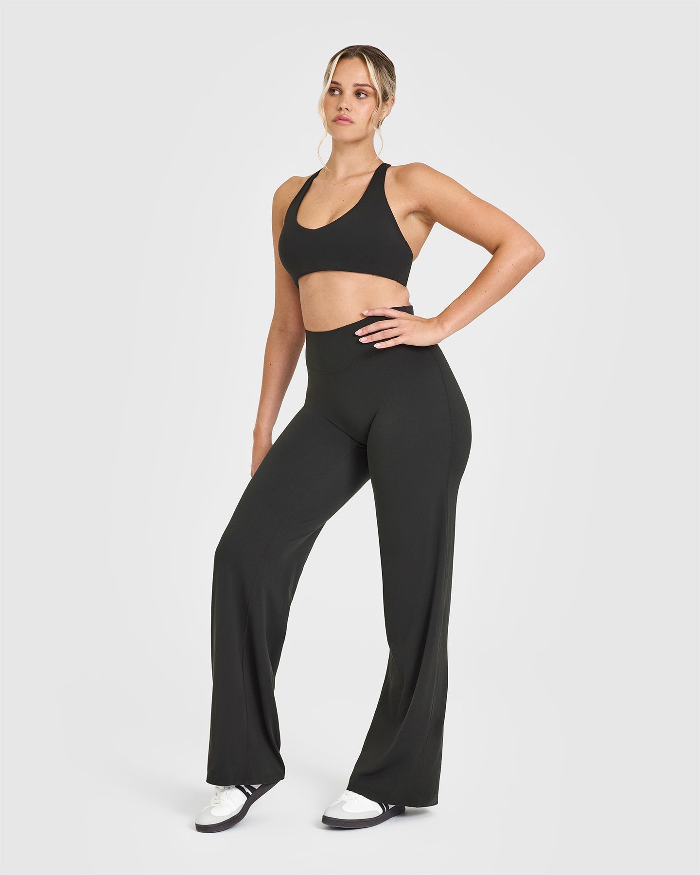 SoftMotion™ Wireless Bralette - Ultra Soft & Comfortable Seamless Bra for Women - Perfect for Yoga, Lounge & Everyday Wear - Black