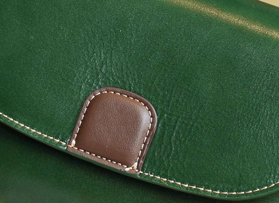 Stylish Compact Leather Crossbody Purse for Women - Fashionable Small Shoulder Bag with Adjustable Strap - Perfect for Travel, Shopping & Everyday Use