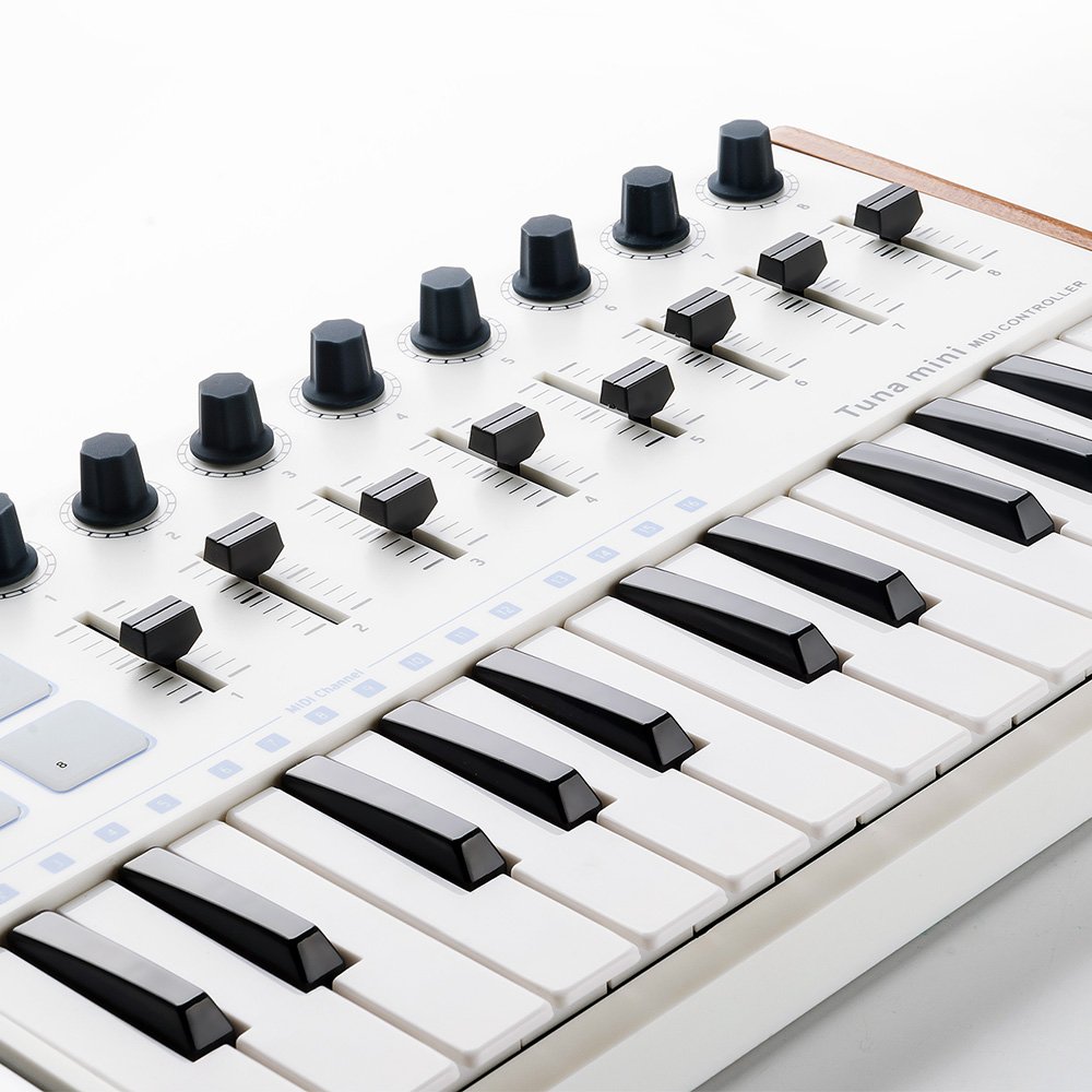 Vangoa Worlde 25-Key MIDI Keyboard Controller with Drum Pads - Portable USB Beat Maker for Music Production | 8 Knobs, 8 Faders & Pedal Interface | Perfect for Beginners & Home Studio Recording (White)