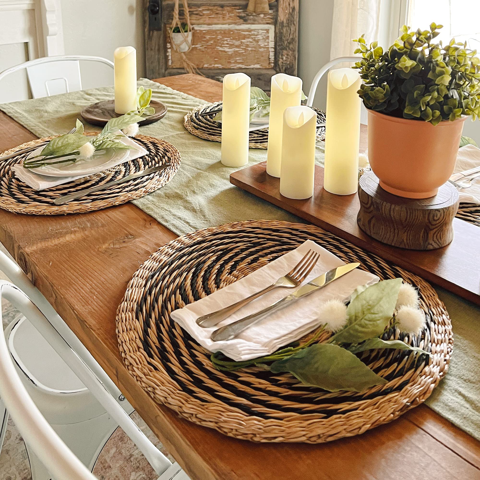 Artera Round Woven Placemats Set of 6 - Natural Wicker Seagrass Braided Table Mats, Heat Resistant Non-Slip Handmade Straw Placemats for Dining Table, Kitchen, Outdoor Picnic & Home Decor