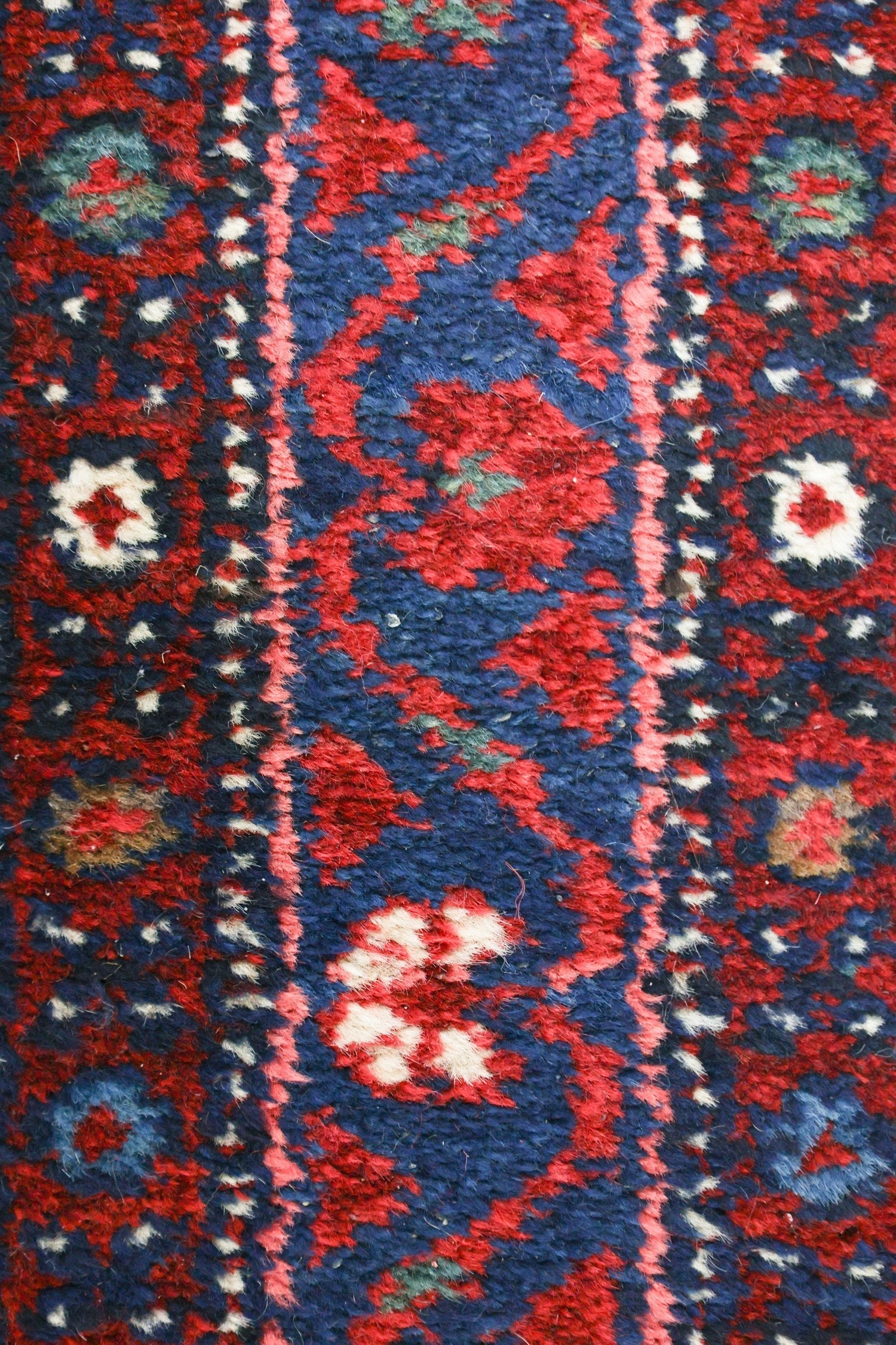 Antique Fine Bakhtiari Handwoven Tribal Rug - Authentic Persian Wool Carpet, Traditional Oriental Design, J76482 - Perfect for Living Room, Bedroom & Home Decor