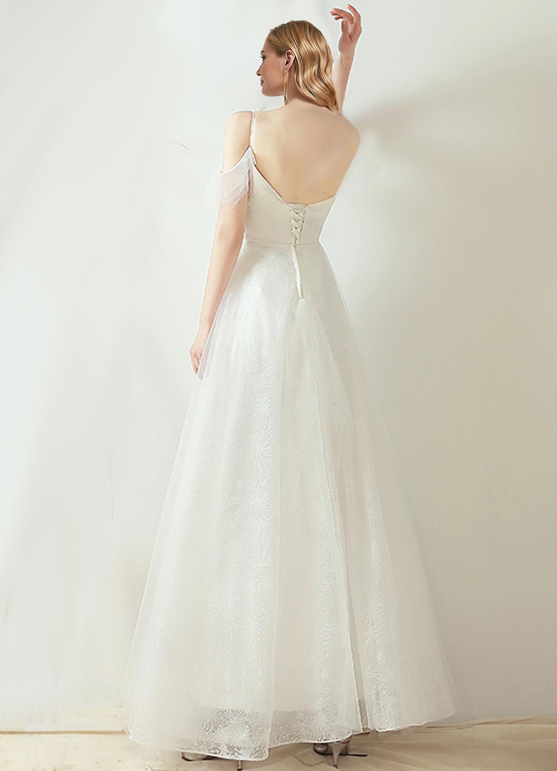 Elegant A-Line Lace-Up Wedding Dress with Ruffle Sleeves - Slim Fit Bridal Gown for Church Ceremony, Beach Wedding & Romantic Photoshoot