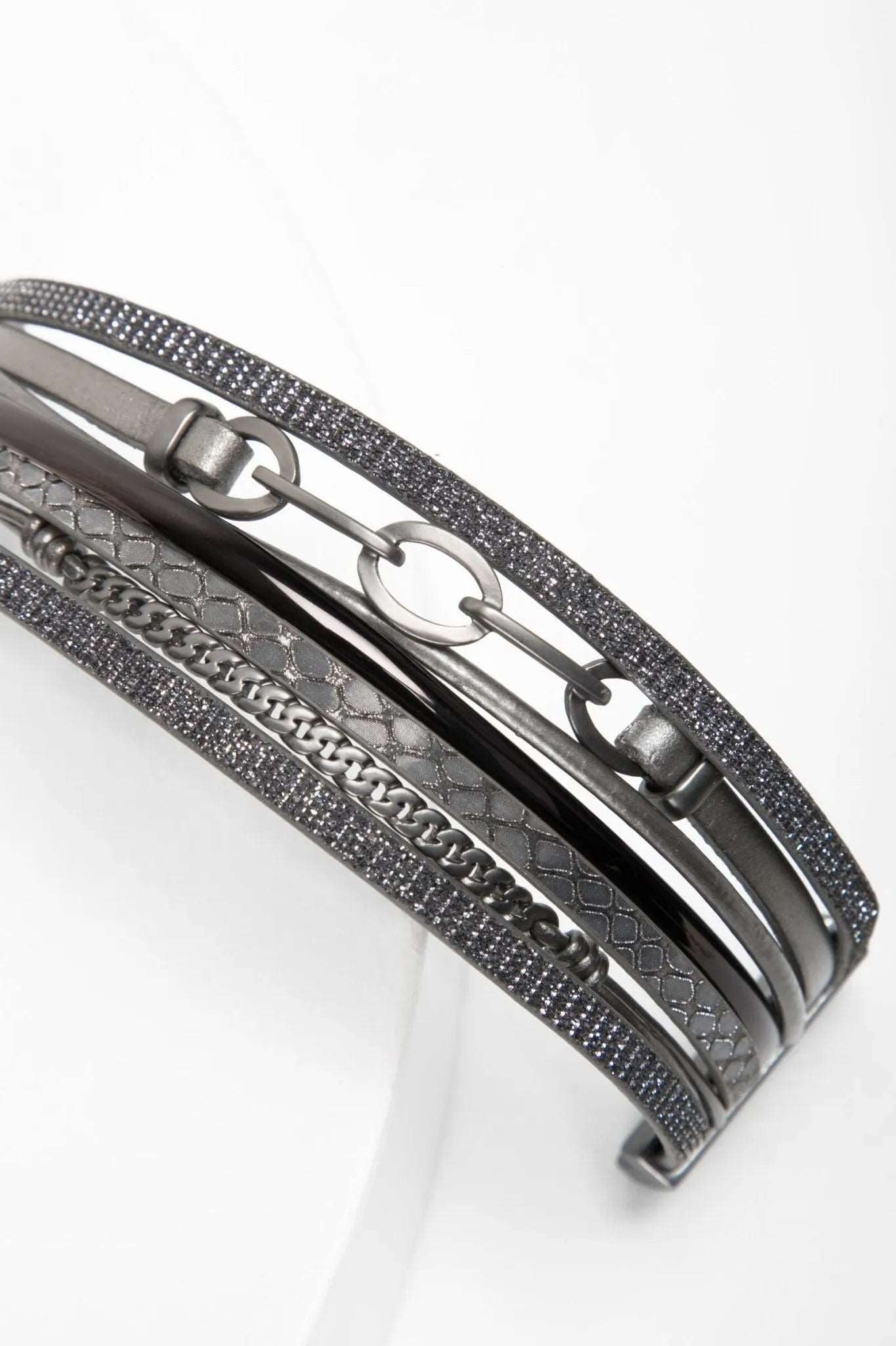 Brink Chain Link Leather Bracelet for Men & Women - Stylish Adjustable Unisex Cuff Bracelet - Perfect for Casual Wear, Gifts & Everyday Fashion Accessories