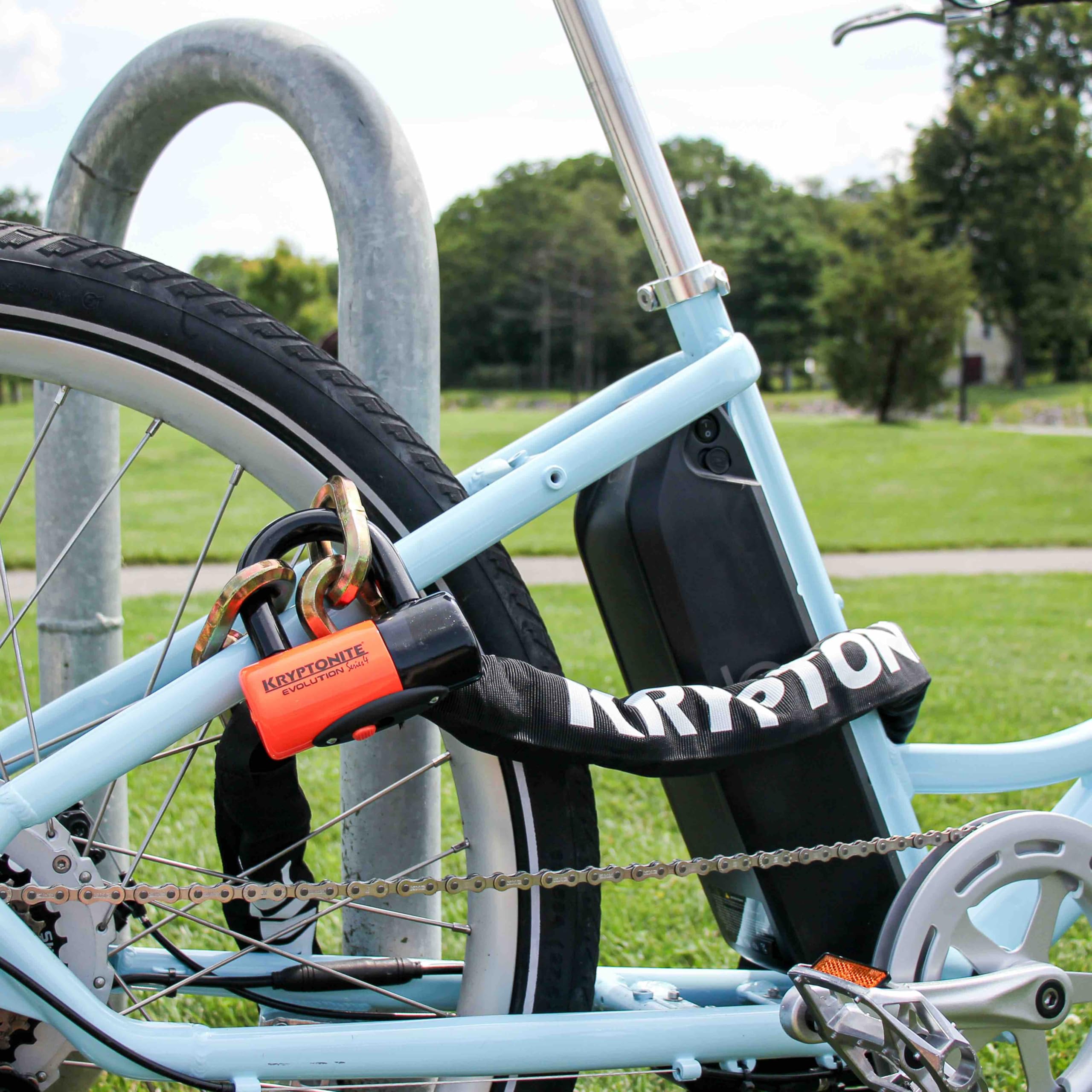 Kryptonite New York FAHGETTABOUDIT 1217 Heavy Duty 12mm Steel Bike Chain Lock - 5.5 FT Anti-Theft Bicycle Lock with Keys for E-Bikes, Motorcycles & Scooters - Ultimate Security for Urban Commuting, Parking & Outdoor Adventures