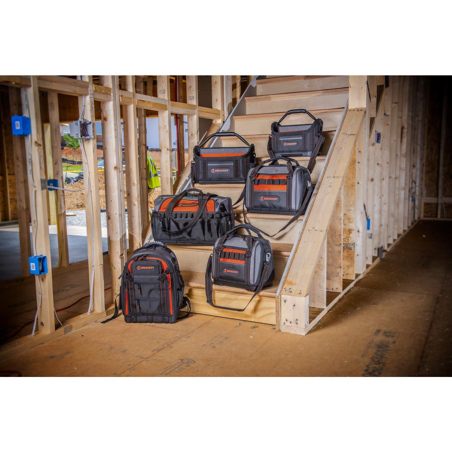 Crescent CTB1750 17-Inch Tradesman Closed Top Tool Bag - Durable Construction Tool Organizer for Electricians, Plumbers & Contractors | Perfect for Job Sites & Professional Workshops