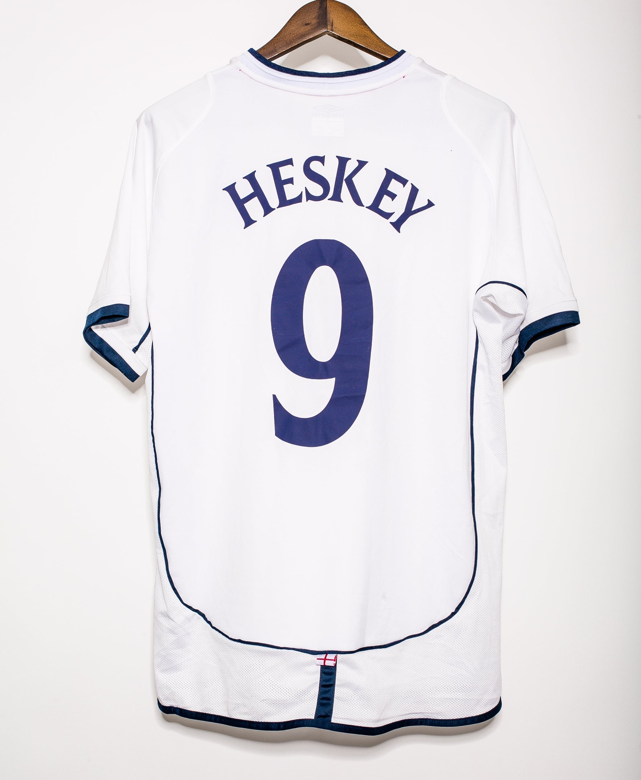 2002 England World Cup Emile Heskey Home Jersey XL - Vintage Football Shirt for Fans & Collectors - Perfect for Matches, Cosplay, and Sports Memorabilia Display