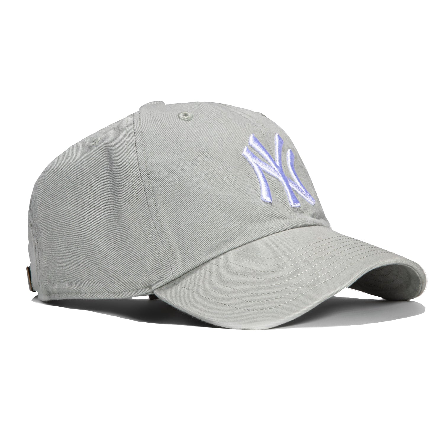 47 Brand New York Yankees Cleanup Adjustable Baseball Cap - Gray & White | Stylish & Comfortable for Games, Outdoor Activities & Everyday Wear