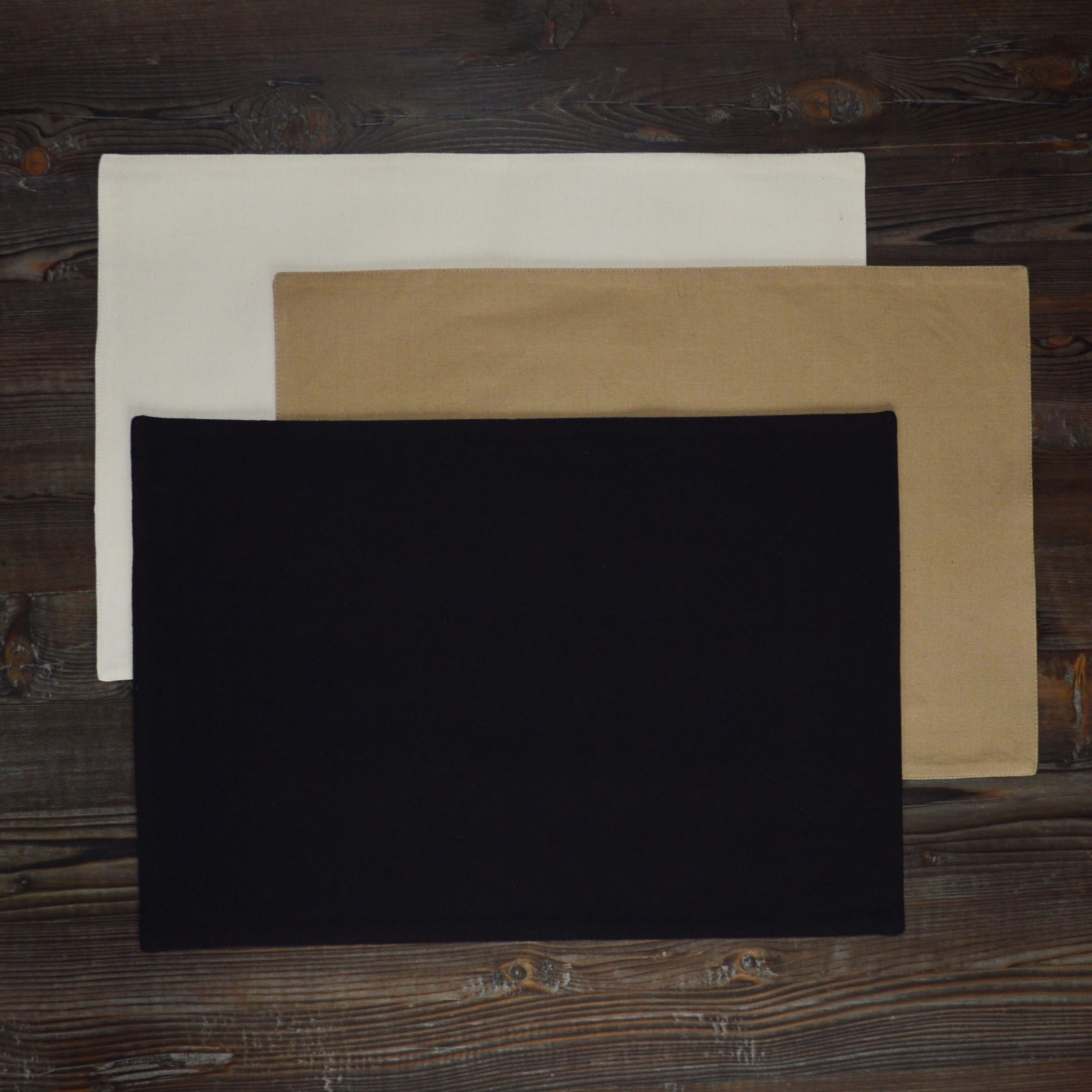 Black Ribbed Placemat for Dining Table - Dunroven House