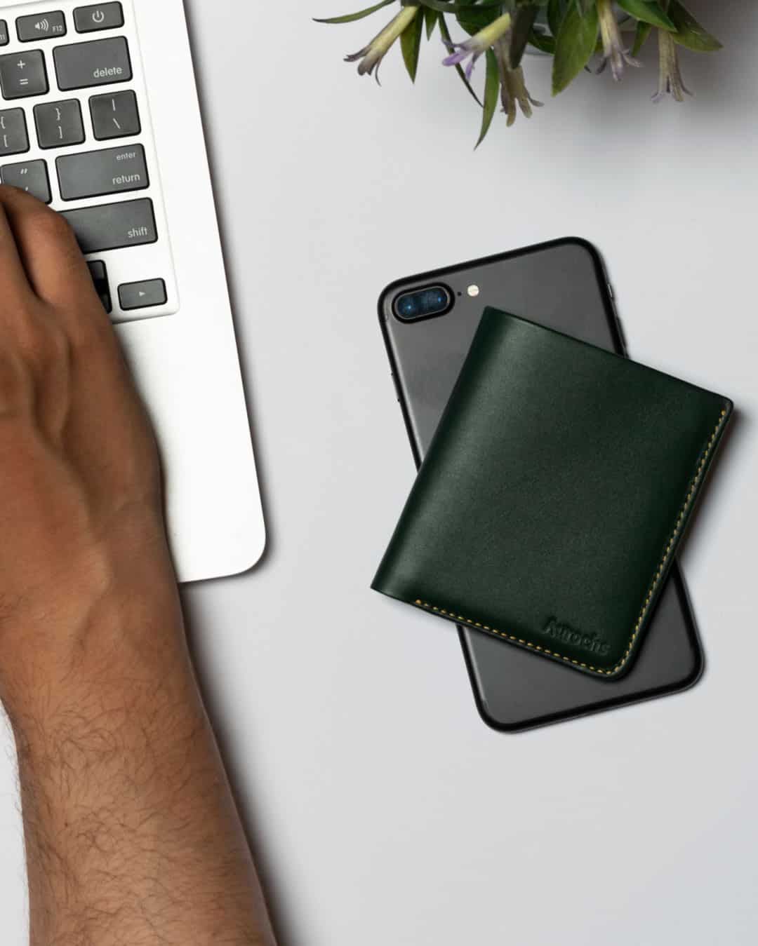 Premium Wave Bifold Wallet for Men - RFID Blocking Leather Wallet with Multiple Card Slots & Cash Pocket - Perfect for Everyday Use, Travel, and Business