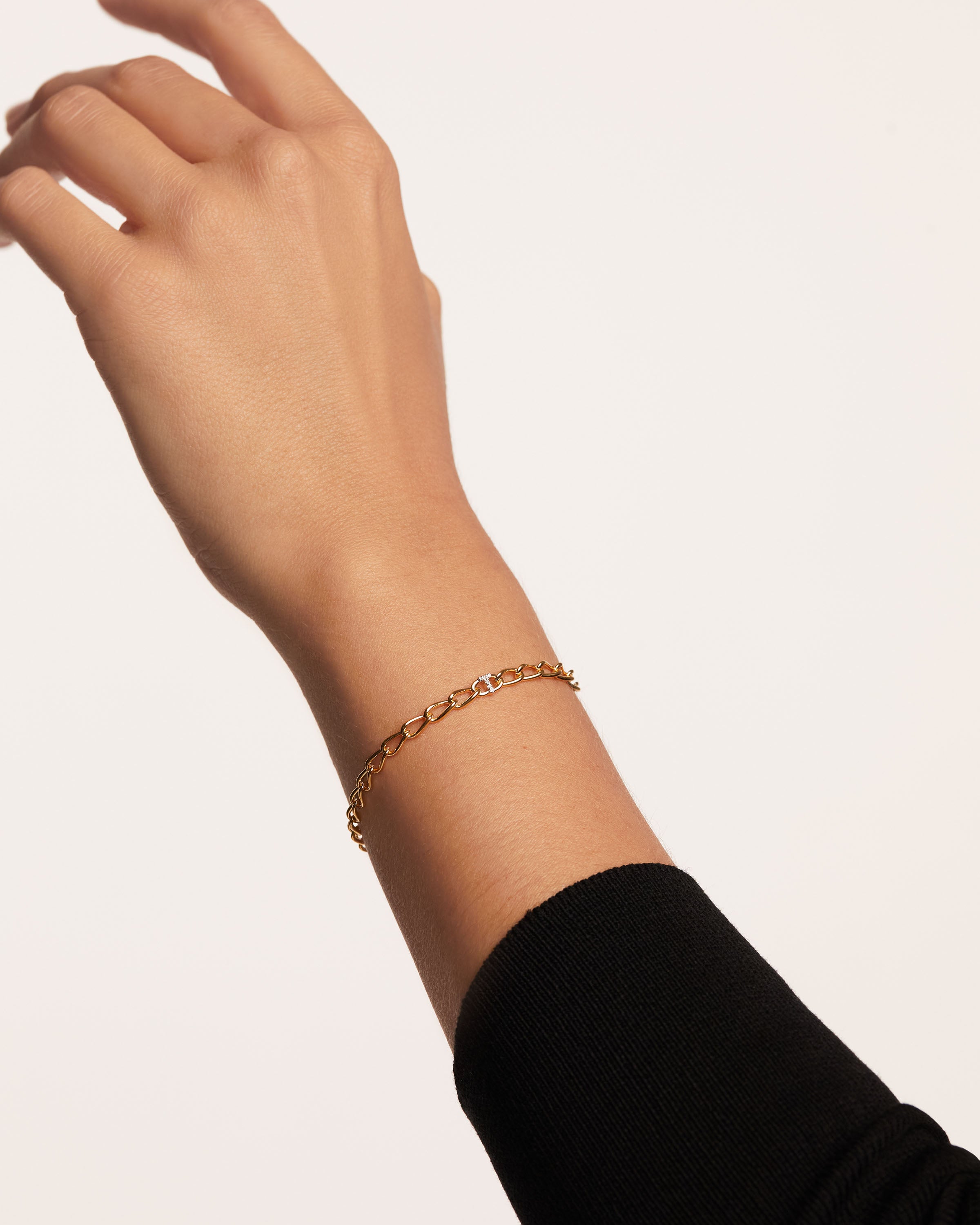Stylish Letter T Chain Bracelet for Women - Gold & Silver Alphabet Jewelry Gift for Her | Perfect for Casual Wear, Layering & Everyday Fashion