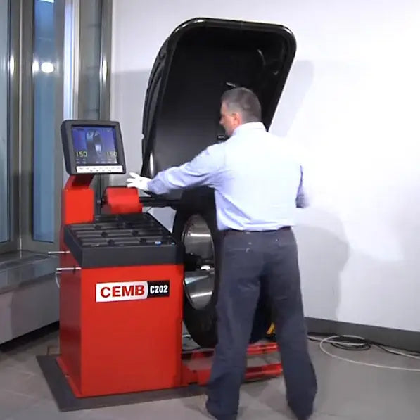 CEMB C202SE Truck Wheel Balancer - Professional Heavy Duty Wheel Balancing Machine for Trucks, SUVs, and Commercial Vehicles - Perfect for Auto Repair Shops and Fleet Maintenance
