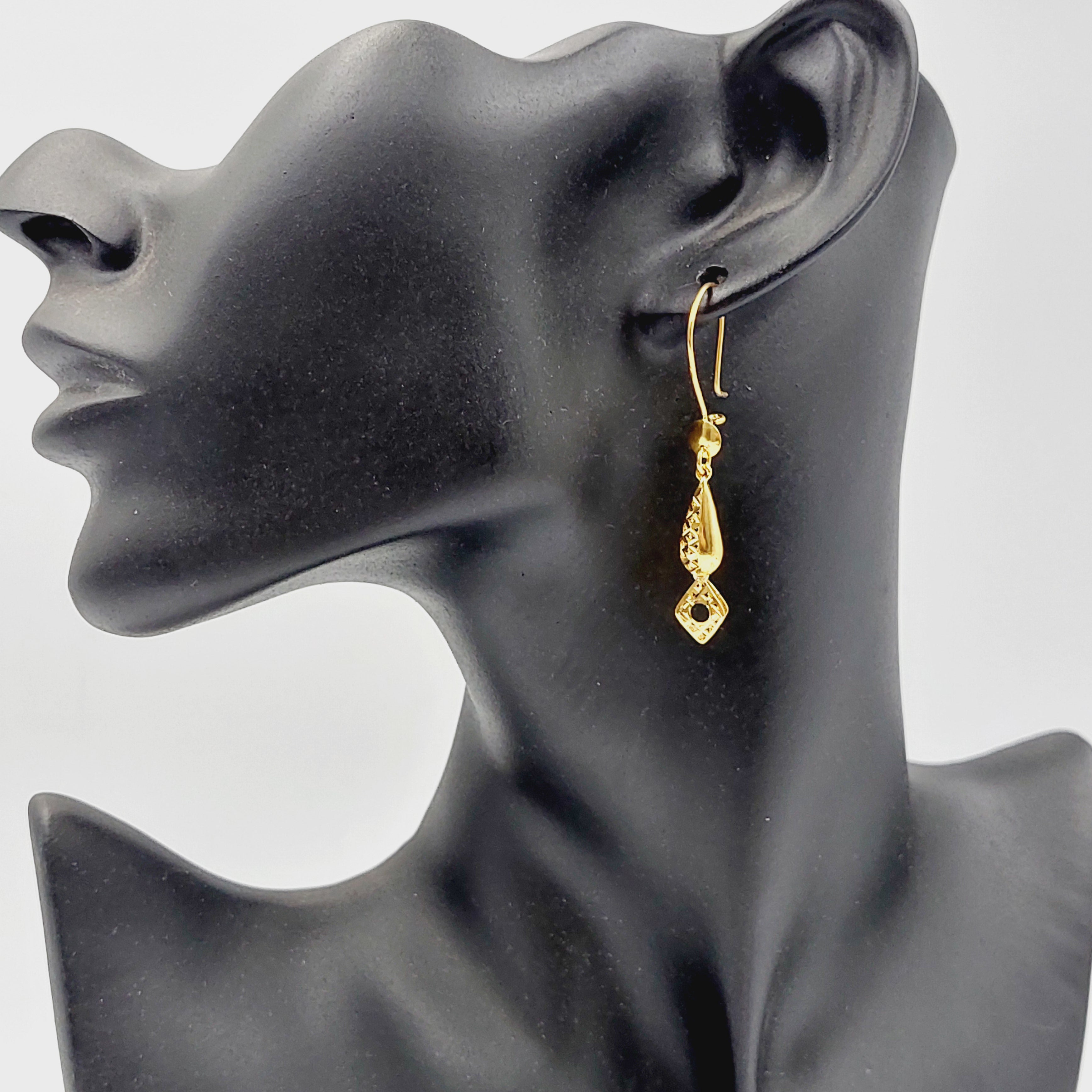 Elegant Deluxe Shankle Earrings for Women - Trendy Boho Dangle Drop Jewelry - Perfect for Parties, Weddings & Everyday Wear