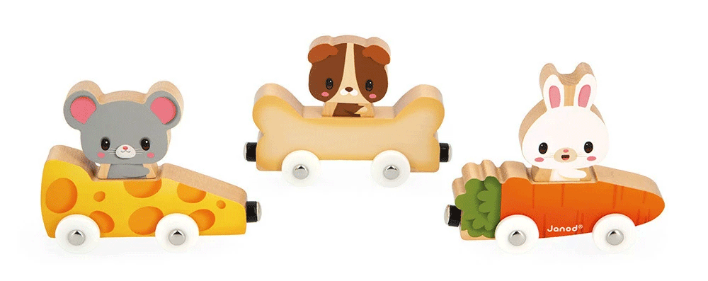 Janod Magnetic Pets Animal Train Toy Set - Wooden Magnetic Train with Animal Figures for Kids, Perfect for Pretend Play and Early Learning Activities