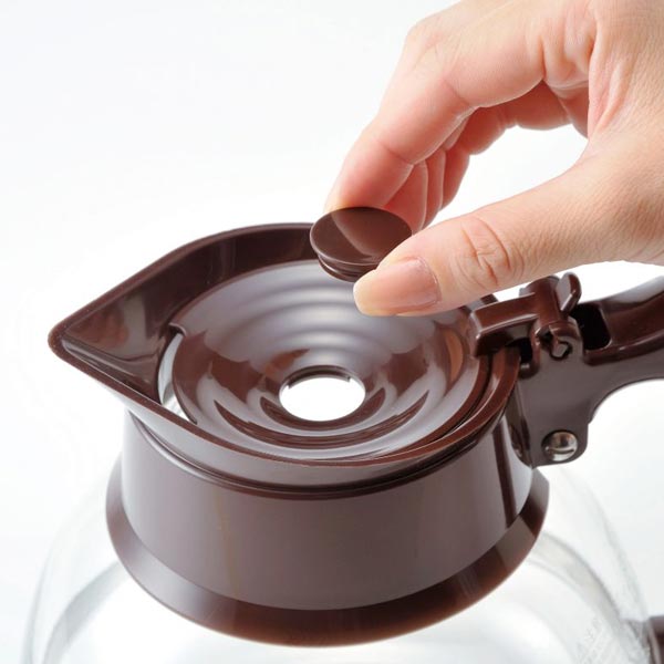 Hario V60 Glass Coffee Decanter - 700ml Pour Over Carafe with Wooden Handle for Drip Brewing - Perfect for Home, Office & Specialty Coffee Shops