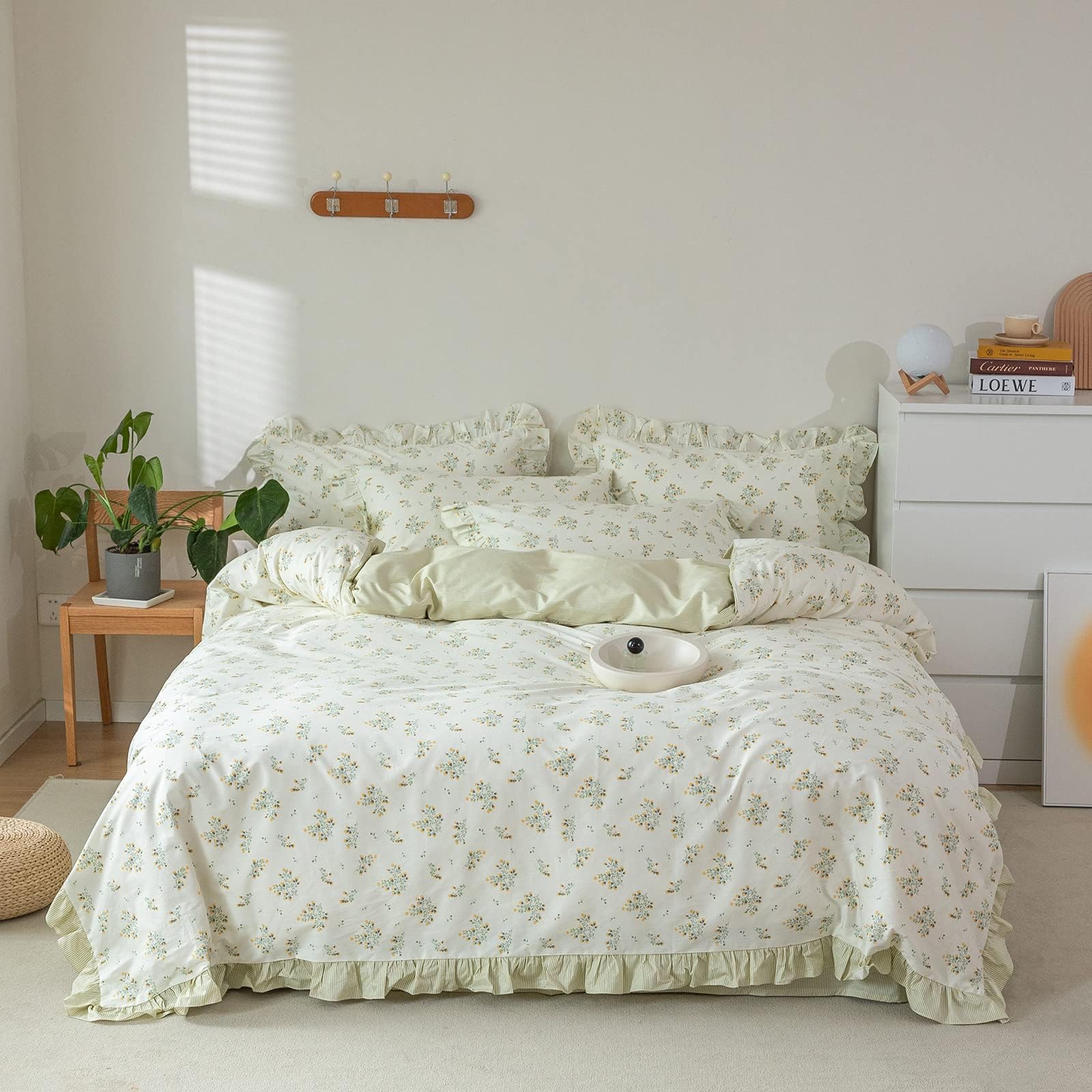 **Dreamingo Queen Size Ruffle Floral Duvet Cover Set - 100% Cotton Cottagecore Bedding, Lightweight Reversible Boho Comforter Cover with Botanical Flowers & Stripes - Perfect for Girls' Room, Aesthetic Bedroom Decor, Cozy Boho-Chic Home Styling**