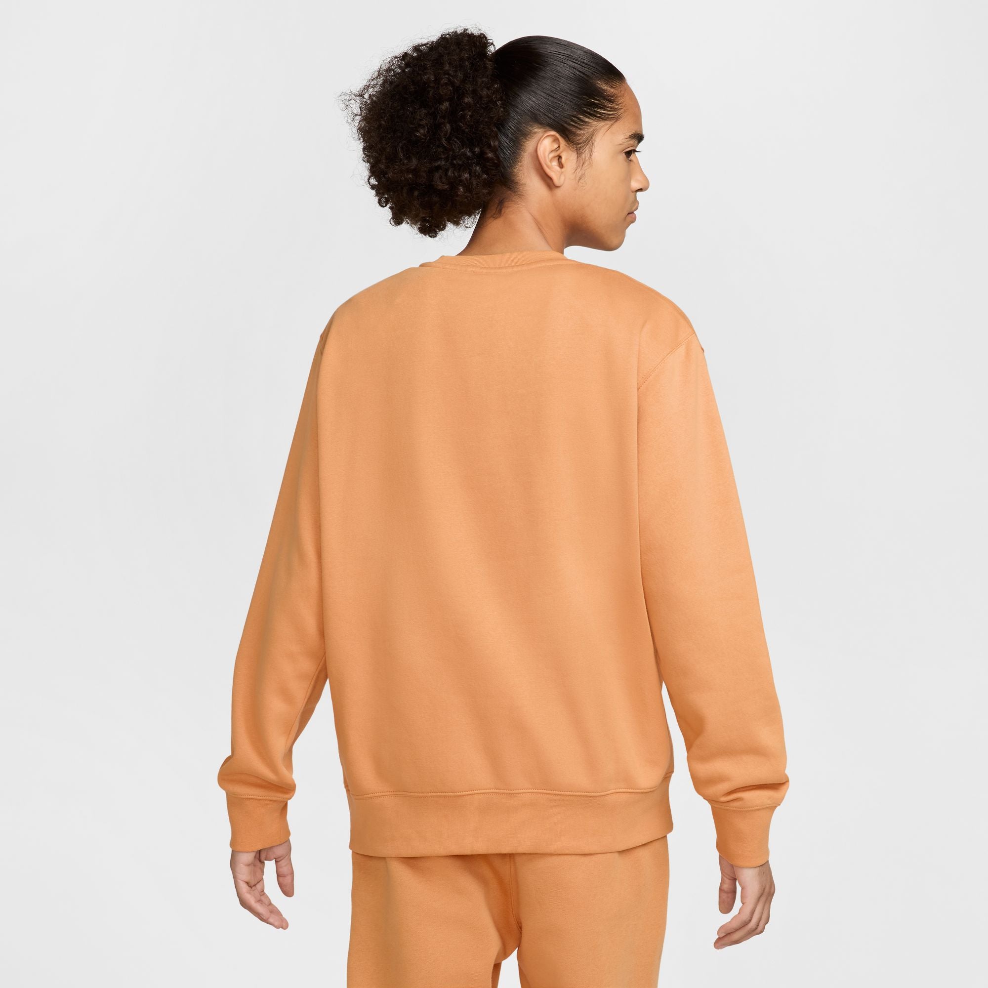 Men's Nike Sportswear Club Fleece Crew Sweatshirt - Comfortable Cotton Blend Pullover for Casual Wear, Gym & Lounge - Classic Logo Design for Everyday Style