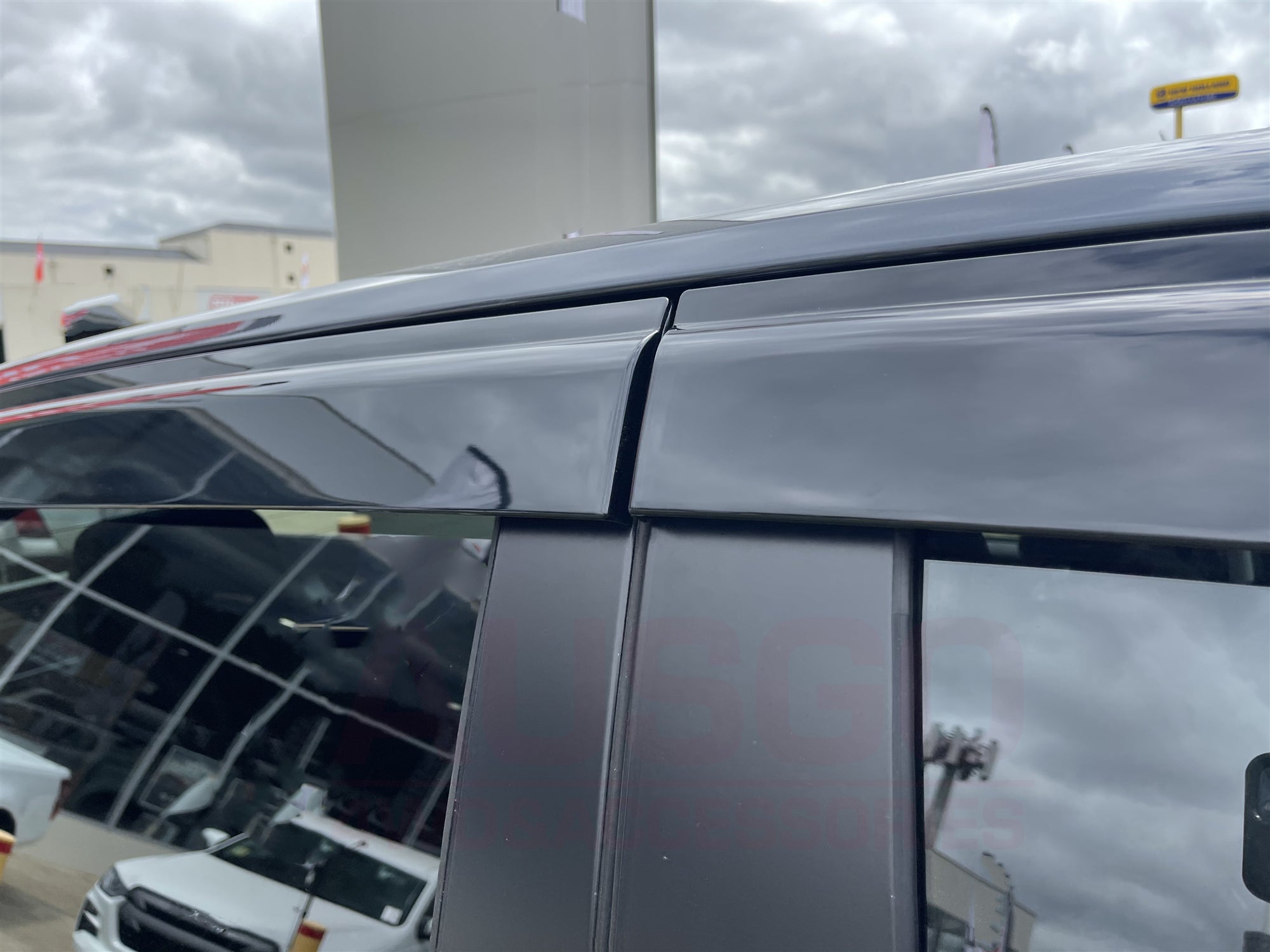 Premium Injection Weather Shields for ISUZU D-MAX DMAX Dual Cab (2020-Present) - Durable Rain Guards & Window Deflectors for All-Weather Protection & Off-Road Adventures