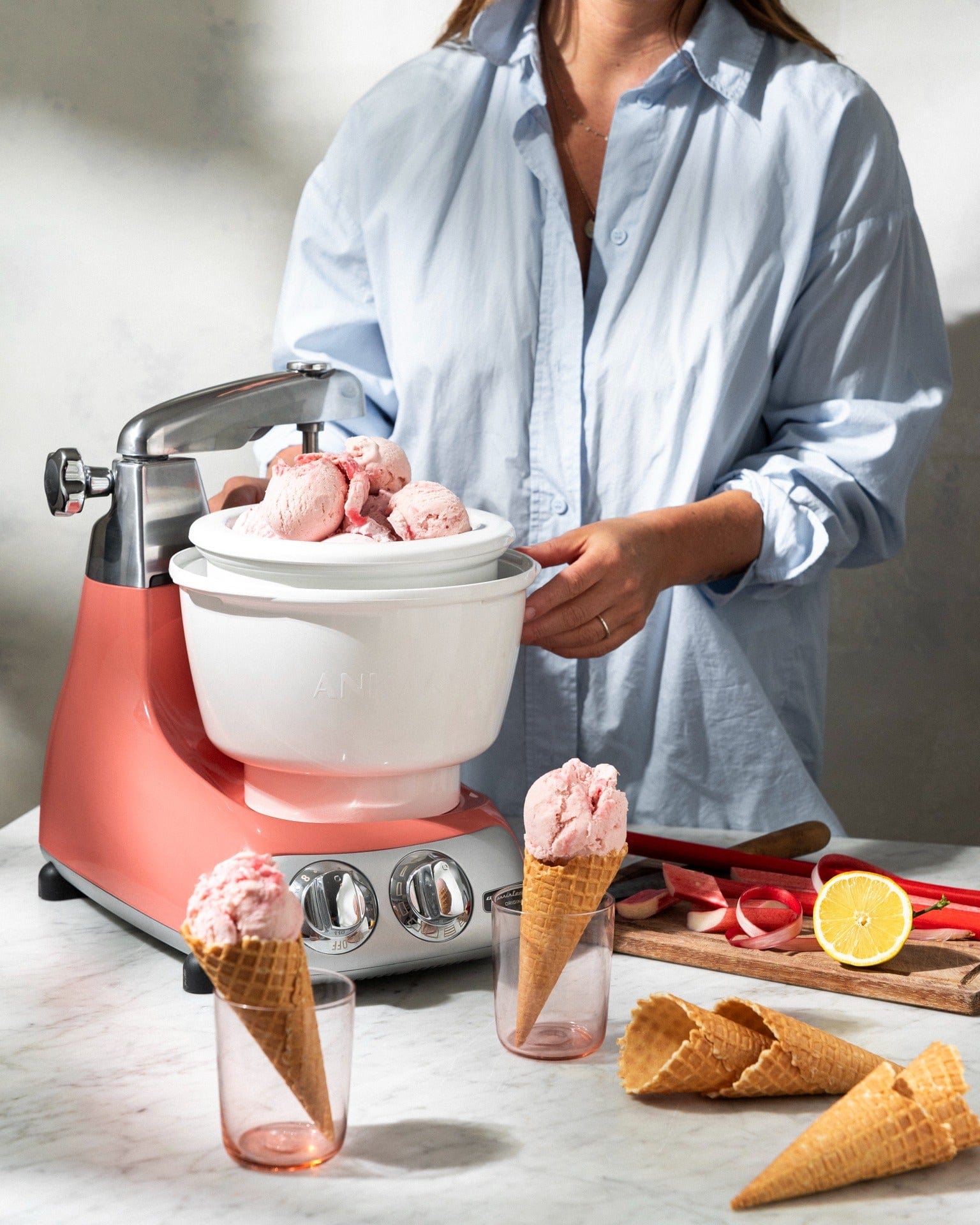 Ankarsrum Premium Stand Mixer 600W - Original Swedish Assistent Mixer Since 1940 - Top Performance Kitchen Appliance for Baking, Dough Kneading & Food Prep - Available in Multiple Colors