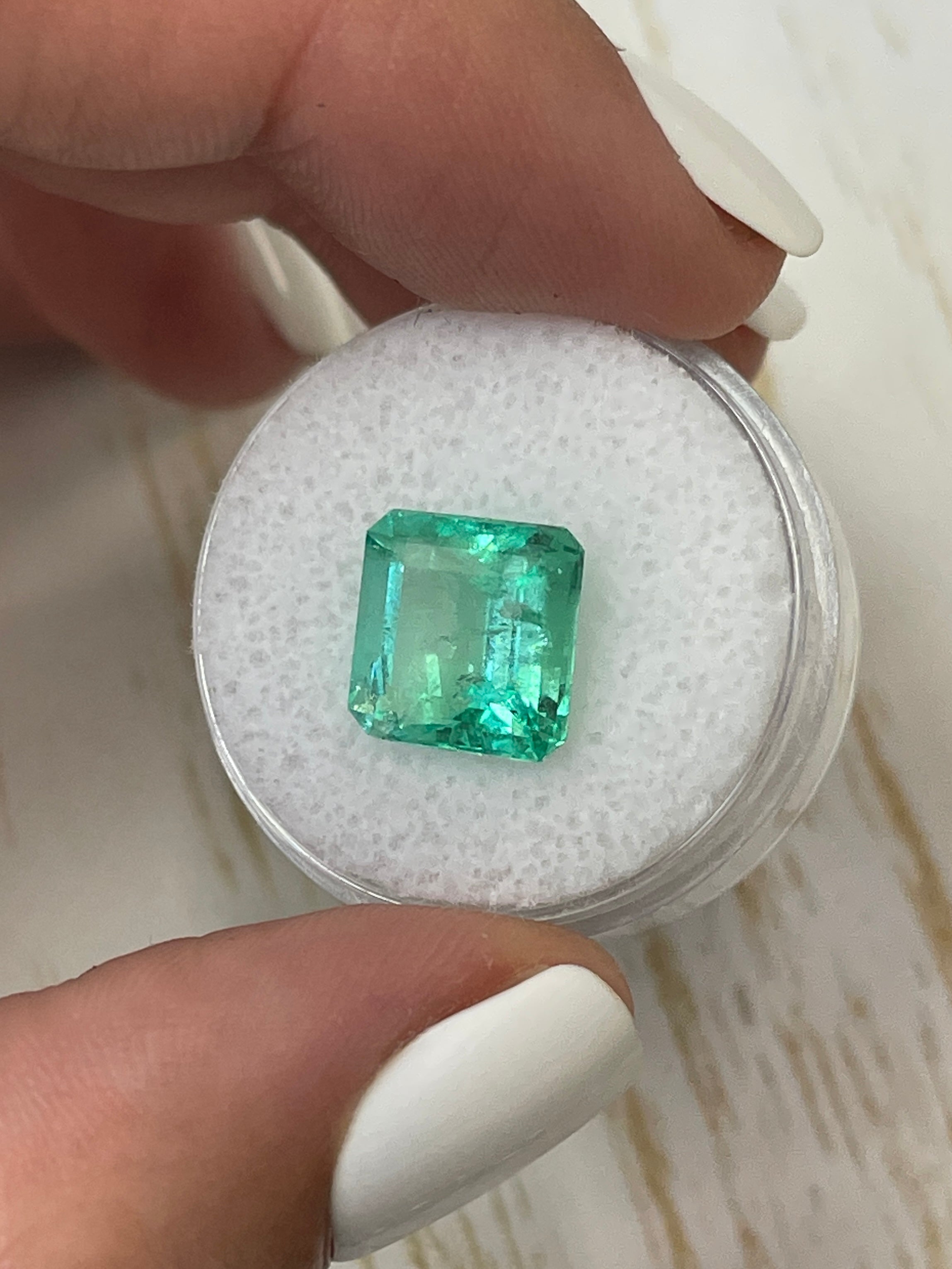 5.32 Carat 10x10mm Natural Colombian Emerald Loose Gemstone - Glowy Green Asscher Cut for Jewelry Making, Engagement Rings & Luxury Collections
