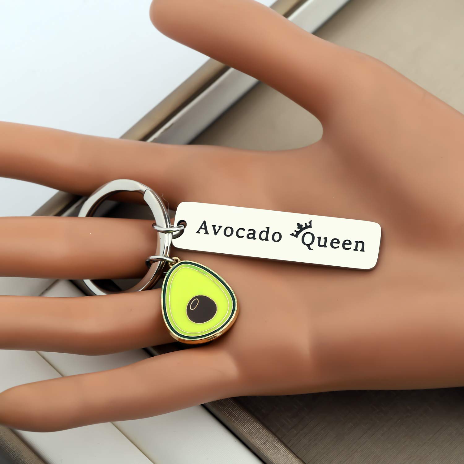 Vegan Avocado Keychain Jewelry - Cute Avocado Queen Gift for Avocado Lovers, Vegetarian Friendship Keyring - Perfect for Keychains Collection, Vegan Gifts & Friendship Tokens