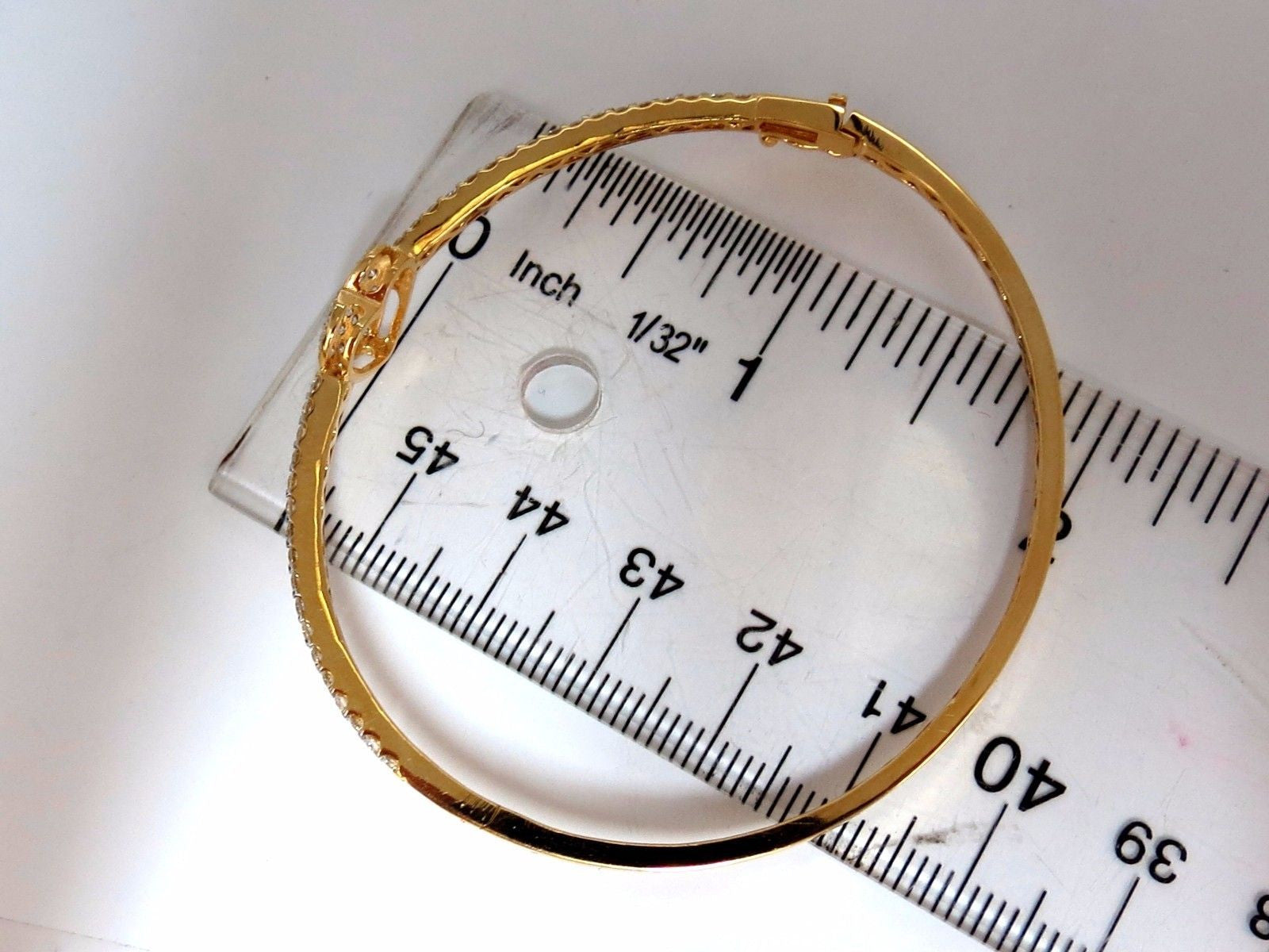 1.30ct Diamond Heart Bangle Bracelet in 14K Gold (G/VS) - Elegant Gift for Valentine's Day, Anniversary & Special Occasions