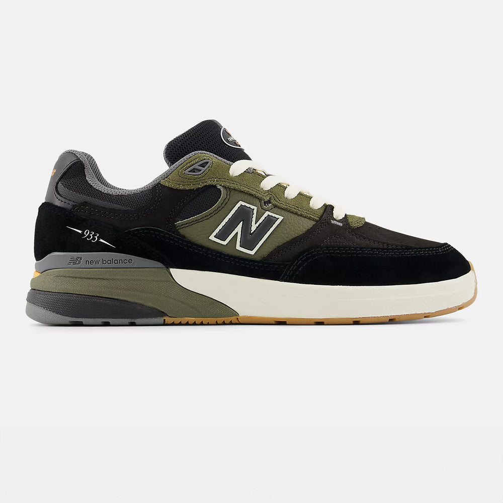 New Balance Numeric Andrew Reynolds 933 Skateboarding Shoes - High-Performance Skate Shoes for Street & Park Riding - Durable & Comfortable for Skaters