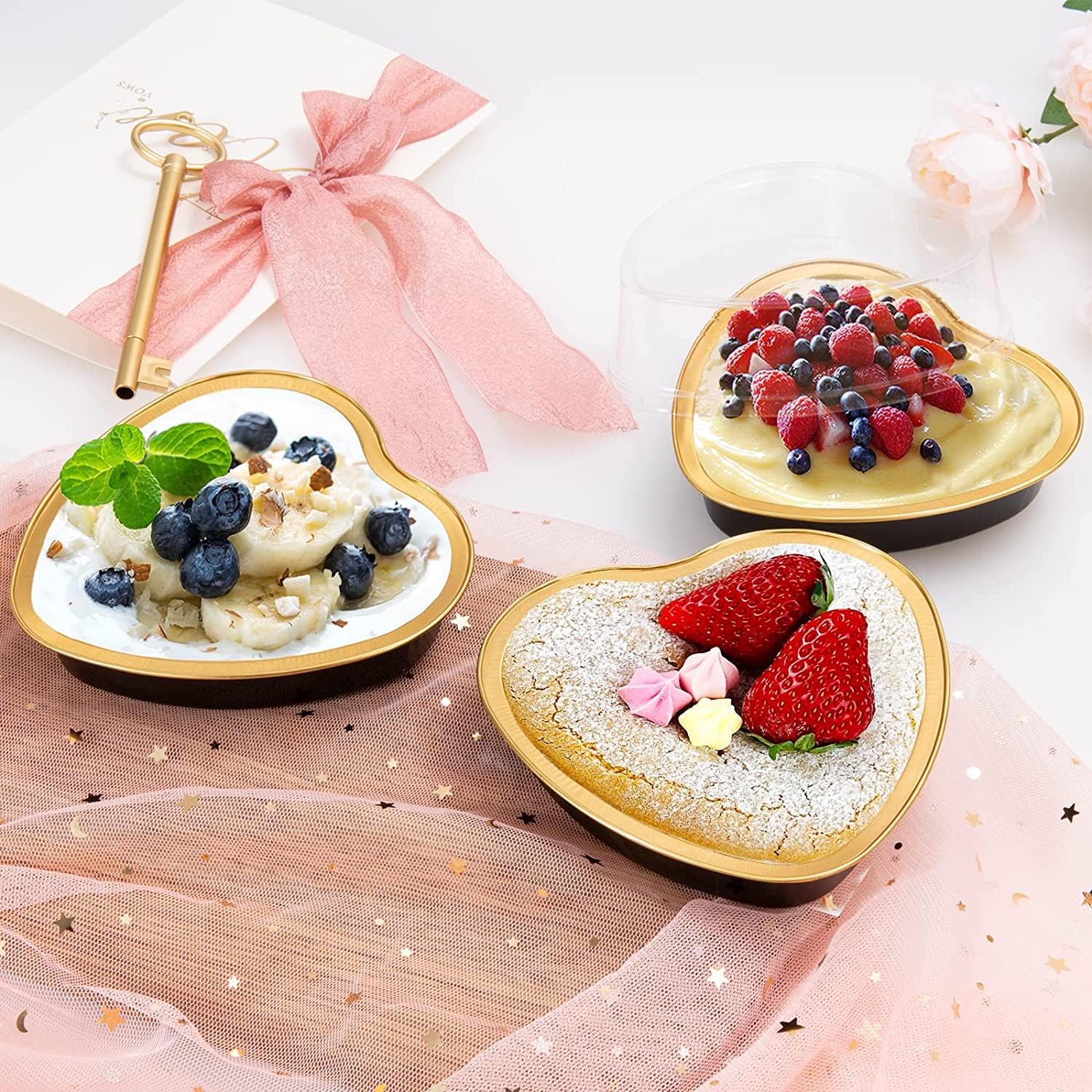 KitchenDance 8oz Heart Shaped Aluminum Cake Pans with Lids - Disposable Colored Baking Pans for Individual Cakes, Tarts, Cupcakes & Desserts - Perfect for Valentine's Day, Birthday Parties & Holiday Baking Gifts