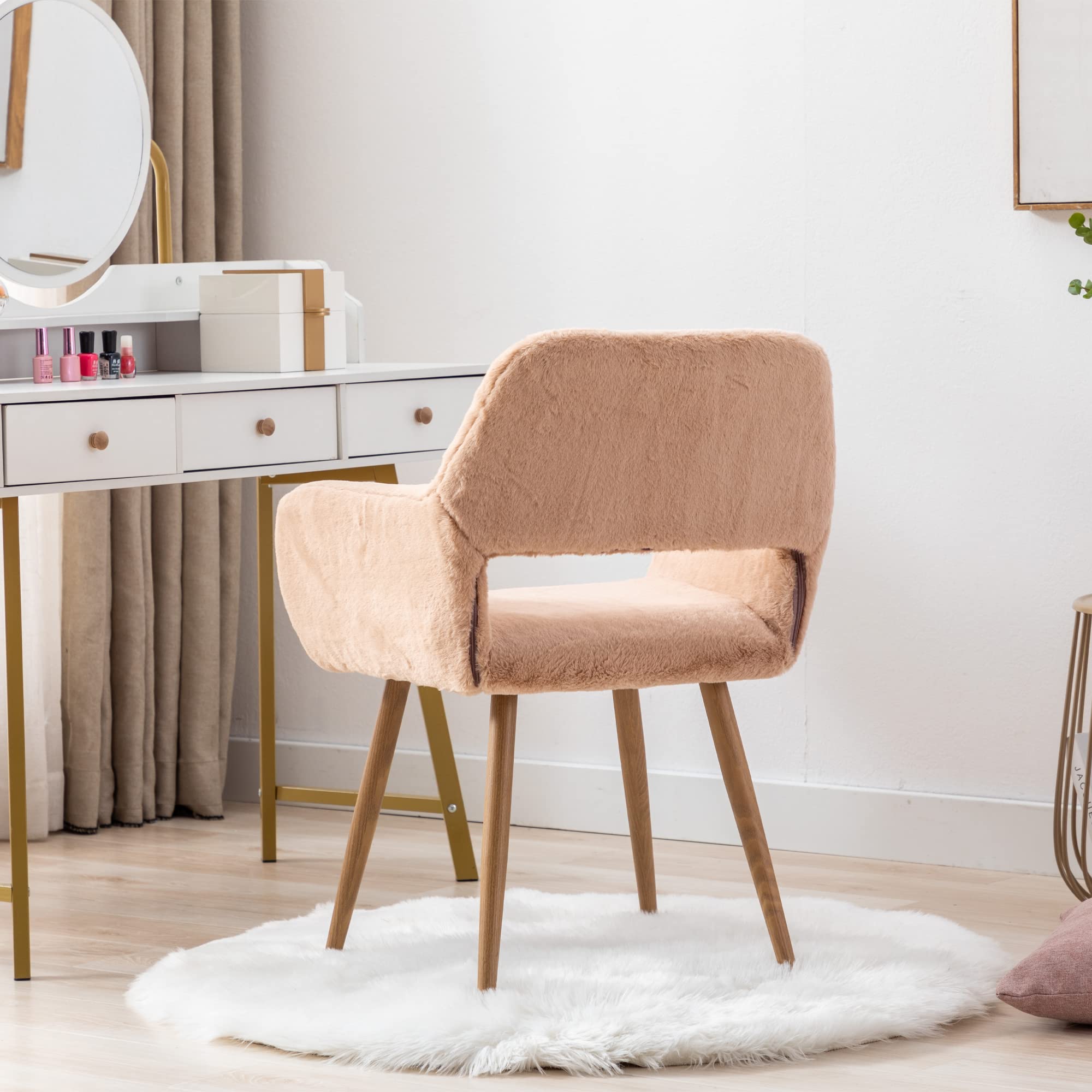 Mid-Century Modern Faux Fur Accent Chair - Soft & Comfy Armchair with Wood-Look Metal Legs for Living Room, Dining Room, Home Office & Vanity | No Wheels, Camel Color | Perfect for Teens, Makeup Desks & Cozy Reading Nooks