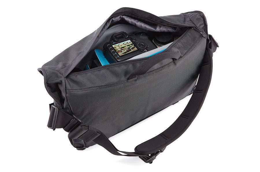Thule Covert DSLR Camera Messenger Bag - Waterproof & Durable for Travel & Photography | Perfect for Hiking, Commuting & Urban Adventures