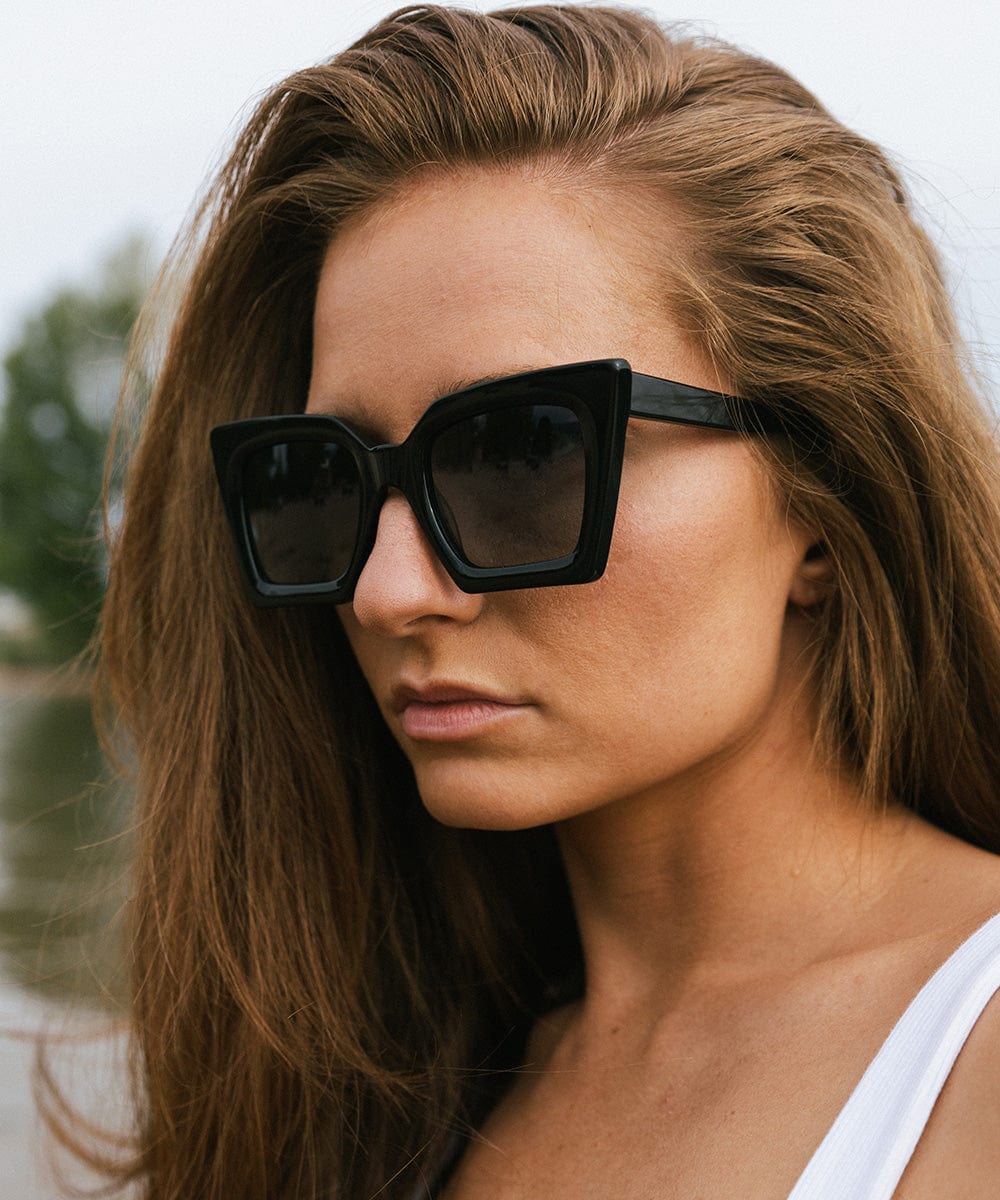 Kat Square Sunglasses for Women & Men - UV Protection Polarized Retro Fashion Sunglasses - Perfect for Driving, Beach & Outdoor Activities