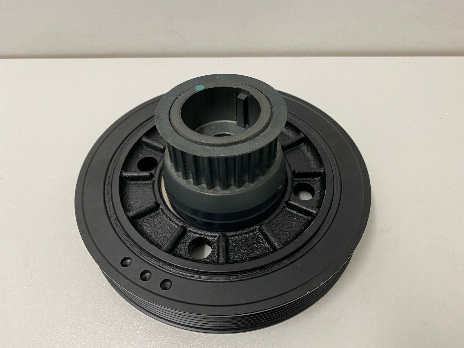 Genuine Holden RG Colorado 2.8L Engine Harmonic Balancer & Crank Gear - Replacement Part for Smooth Engine Performance & Vibration Reduction