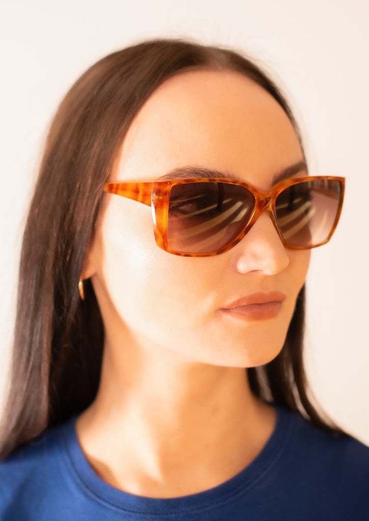 Piave 426 Amber Tortoise Shell Acetate Eyeglass Frames - Vintage Style Unisex Glasses for Men & Women - Perfect for Reading, Fashion, and Daily Wear