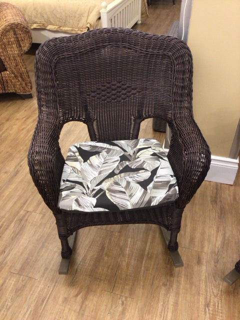 Comfortable Wicker Rocker Chair with Cushion - Perfect for Porch, Patio, and Indoor Relaxation
