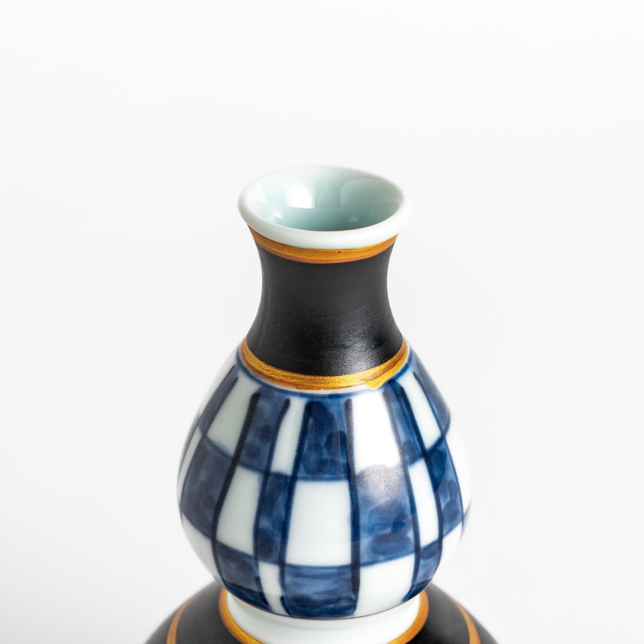 Premium Black Checkered Sake Set - Traditional Japanese Ceramic Sake Bottle and Cups Gift Set - Perfect for Home Entertaining, Asian Dining, and Cultural Celebrations
