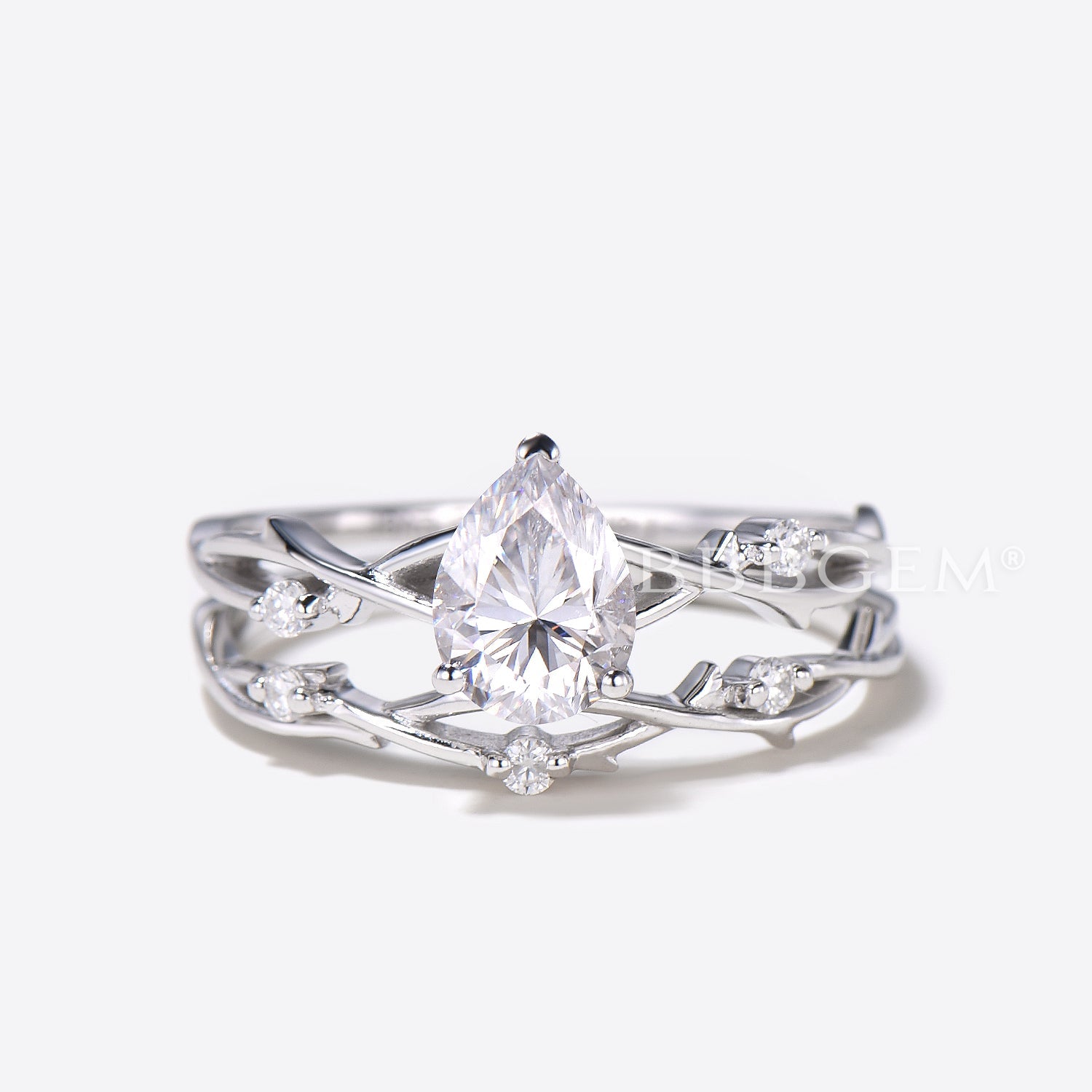 1.25CT Pear Cut Moissanite Engagement Ring Set for Women - Twisted Vine Solitaire Ring in Gold, Perfect for Proposals, Weddings & Anniversary Gifts