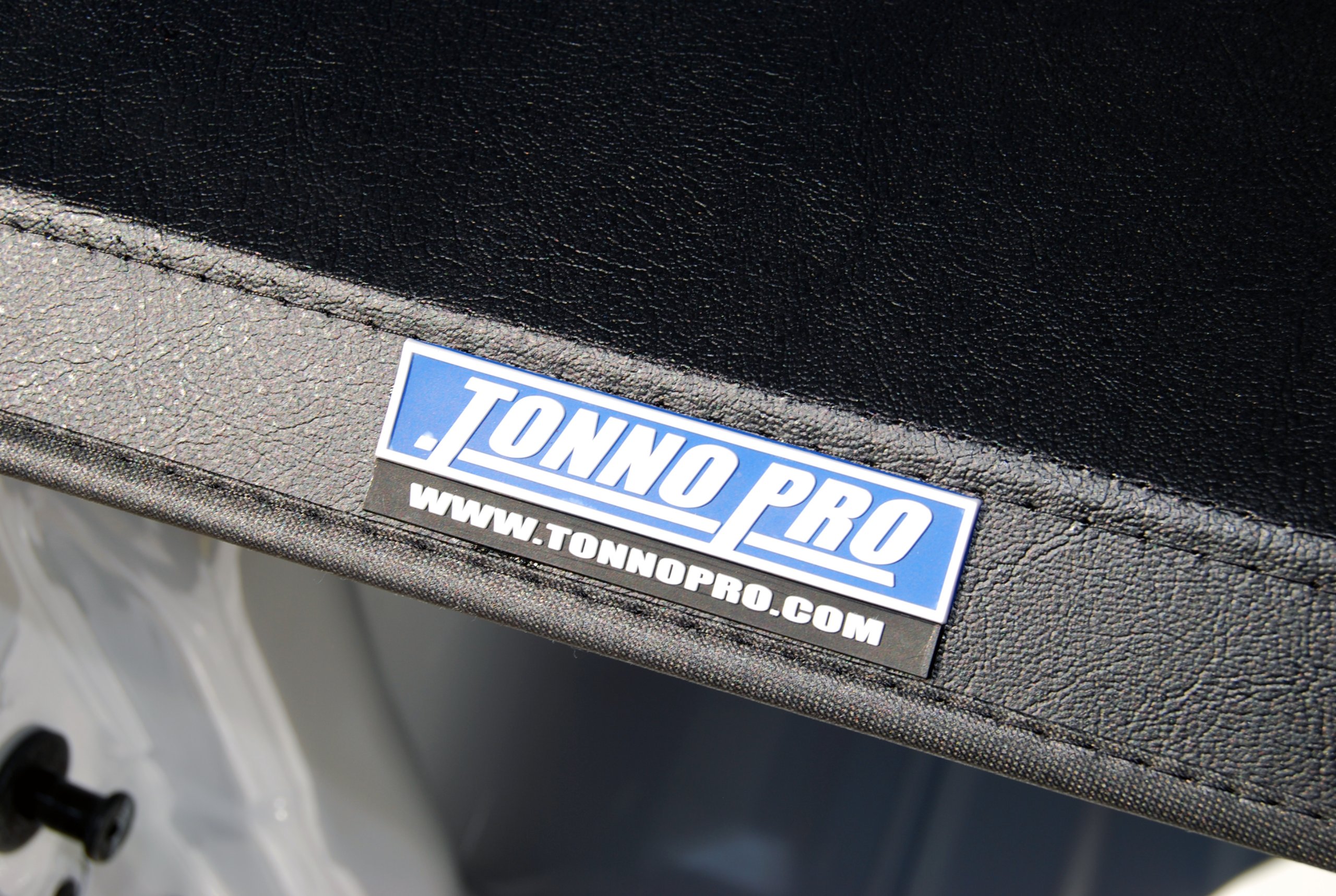 Tonno Pro Tonno Fold Soft Folding Truck Bed Tonneau Cover | 42-308 | Compatible with 2004-2008 Ford F-150 8' Bed (96