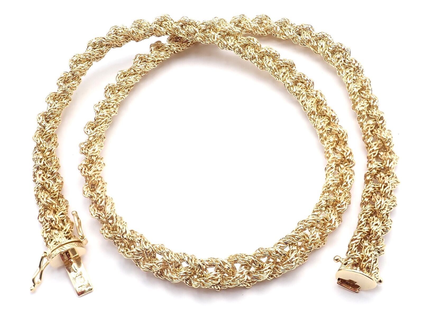 Authentic Vintage Tiffany & Co 18k Yellow Gold Basketweave Link Chain Necklace - Perfect for Elegant Evening Wear & Special Occasions