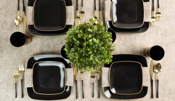 Black and Gold Rim Square Plastic Plates 10 Pack - Eco-Friendly Disposable Dinnerware for Parties, Picnics & Events | BPA-Free, Durable & Stylish Tableware