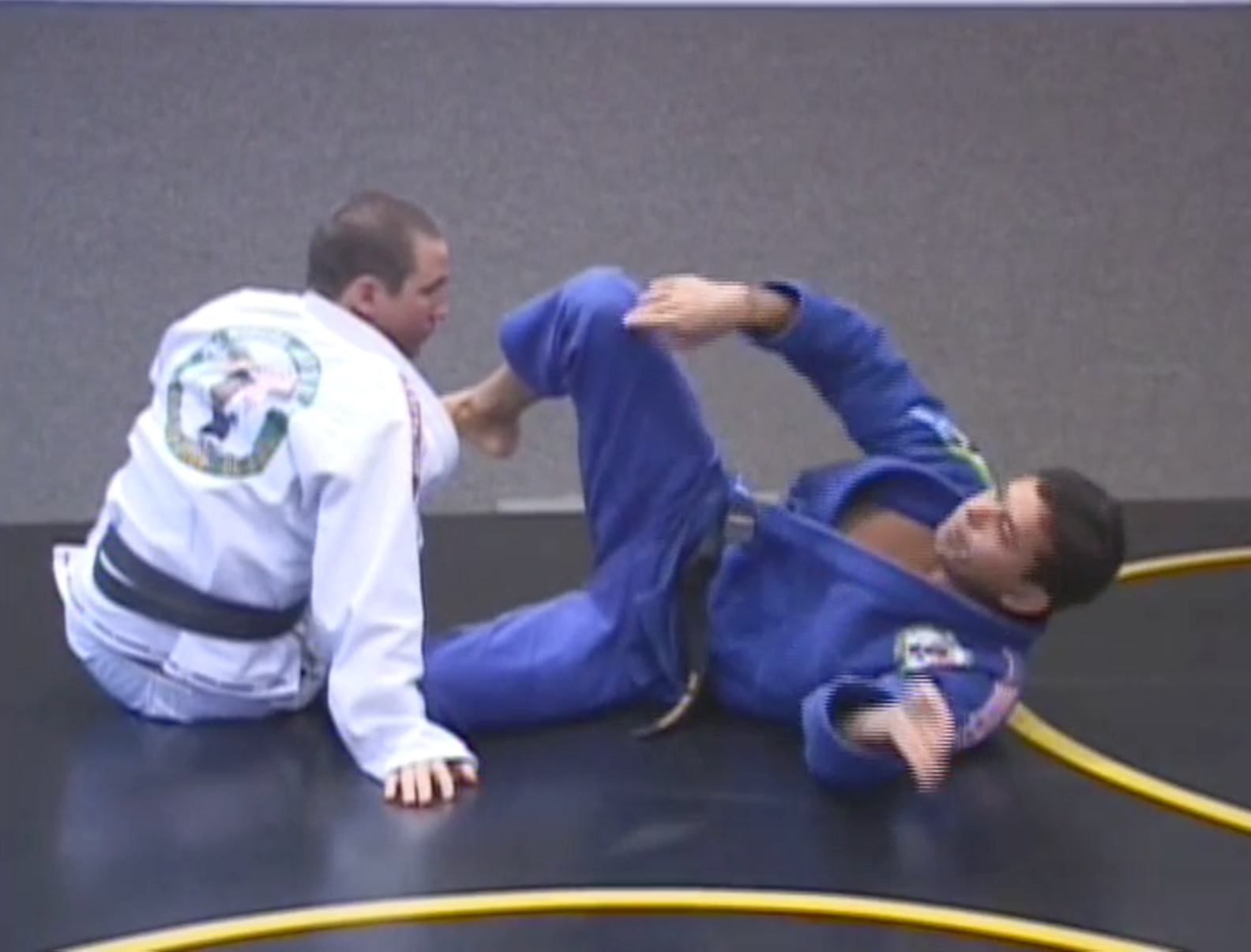 Joe Moreira's Attacking Guard Vol 3: Brazilian Jiu-Jitsu Sweeps Techniques (Used) - Perfect for MMA Training & BJJ Competition Prep