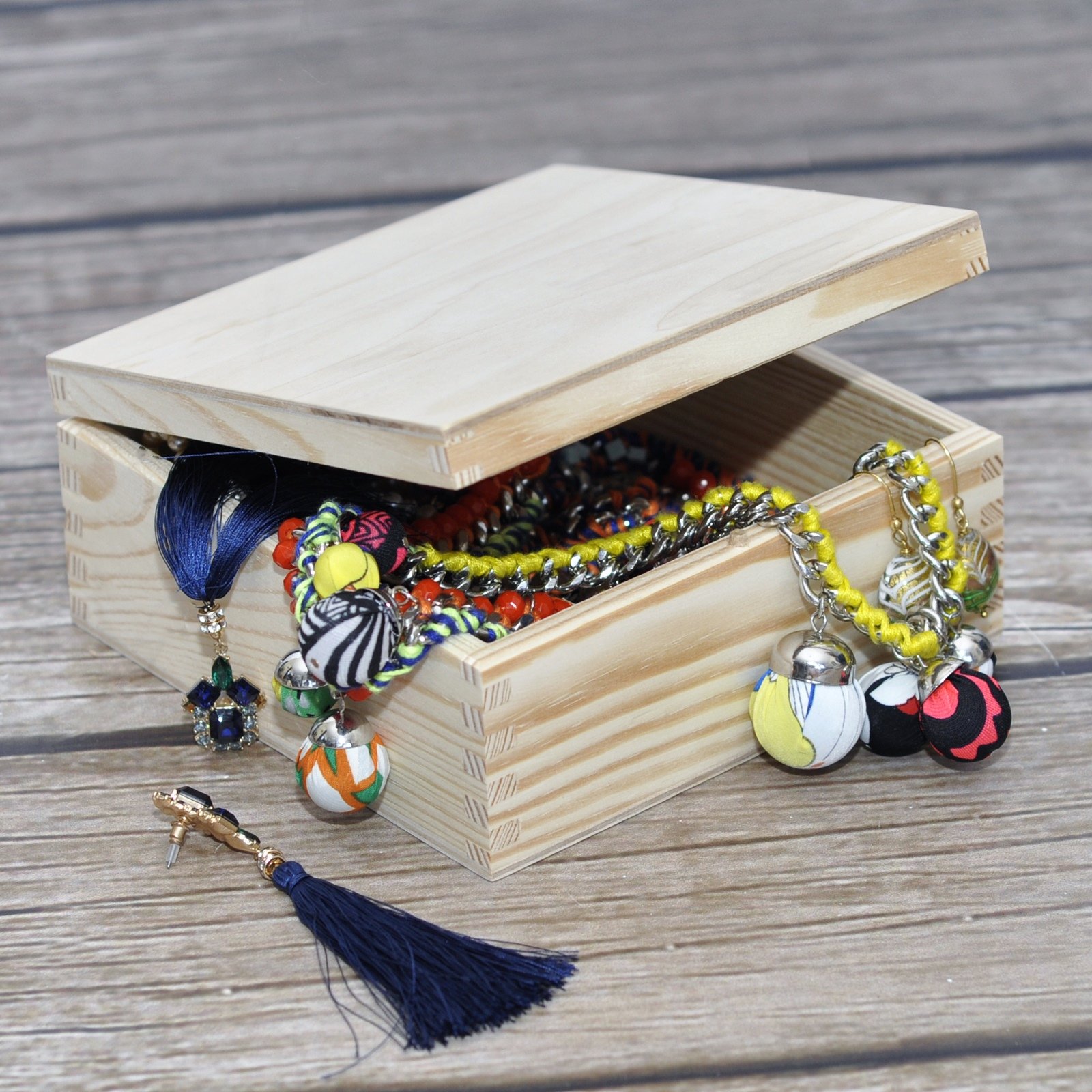 Unfinished Plain Wooden Storage Box with Lid - 6.37 x 6.37 x 2.83 Inches Square Craft Box for Jewelry, Office Supplies & Small Valuables - Perfect for Bedroom Organizer, DIY Projects & Gift Packaging