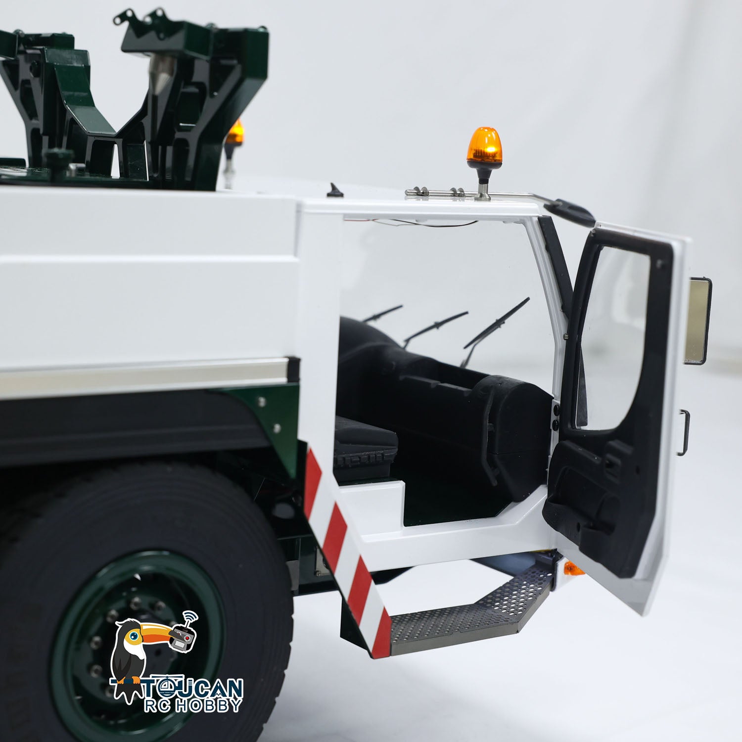 Eyewhale 1/14 Scale 6-Axle LTM1350 RC Hydraulic Mobile Crane - 5M Length Radio Controlled Heavy Duty Construction Vehicle, PNP Hobby Model for Adults - Perfect for Construction Simulation, RC Enthusiasts & Collectors