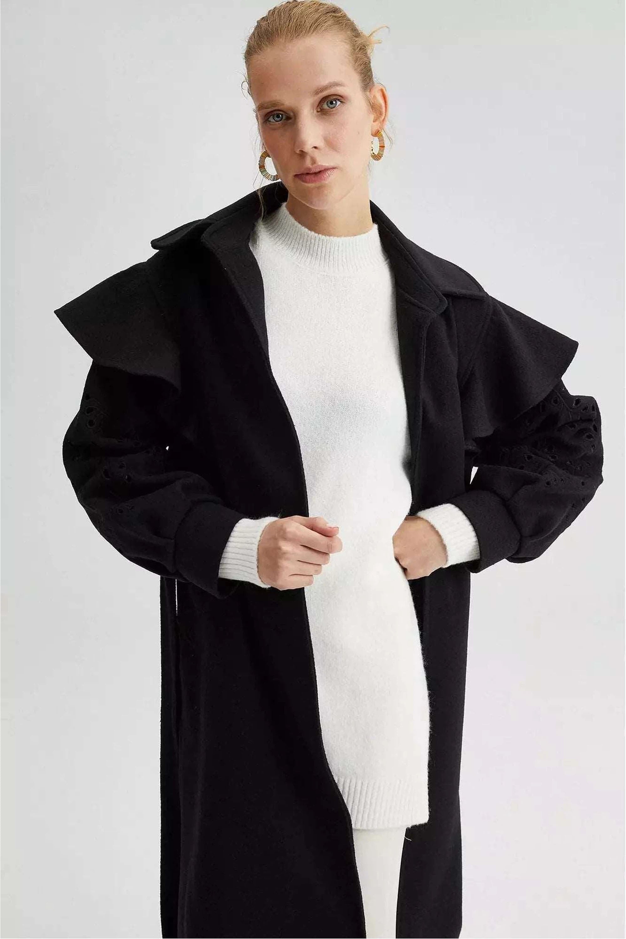 Elegant Lace Detailed Coat With Belt - Women's Fashion Outerwear for Parties, Weddings & Special Occasions
