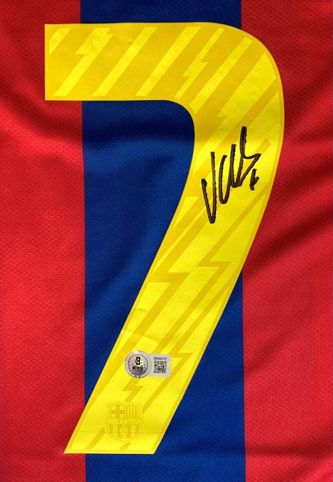 Authentic David Villa Signed Barcelona Nike Soccer Jersey - Limited Edition Collectible for Fans & Memorabilia Enthusiasts - Perfect for Display, Gifting, and Sports Memorabilia Collections