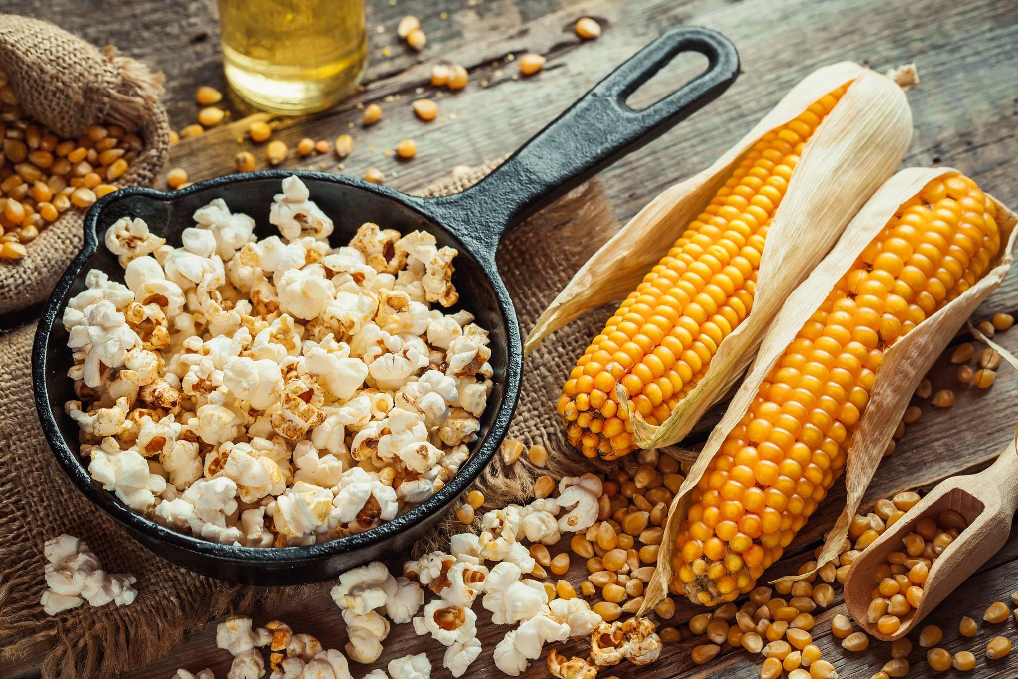 JOLLY TIME Popcorn Bags 1oz - Bulk Pack of 1000 for Popcorn Machines - Perfect for Movie Nights, Fairs, Concessions & Events - Microwave & Commercial Use