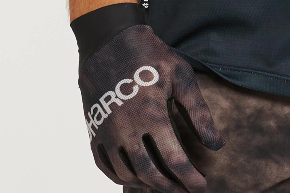 Dharco Men's Winter Gloves - Touchscreen Compatible, Warm & Waterproof for Outdoor Activities, Skiing, Snowboarding & Hiking