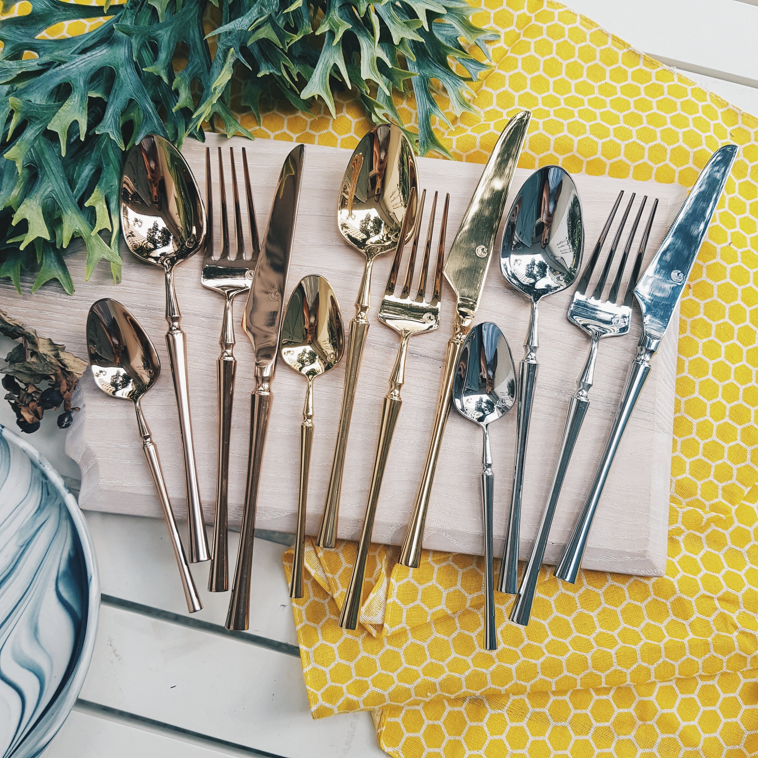 Parisienne Shiny Bronze Ion Plated Stainless Steel SS304 Chopsticks - Elegant Asian Dining Utensils for Sushi, Ramen & Home Kitchen Use