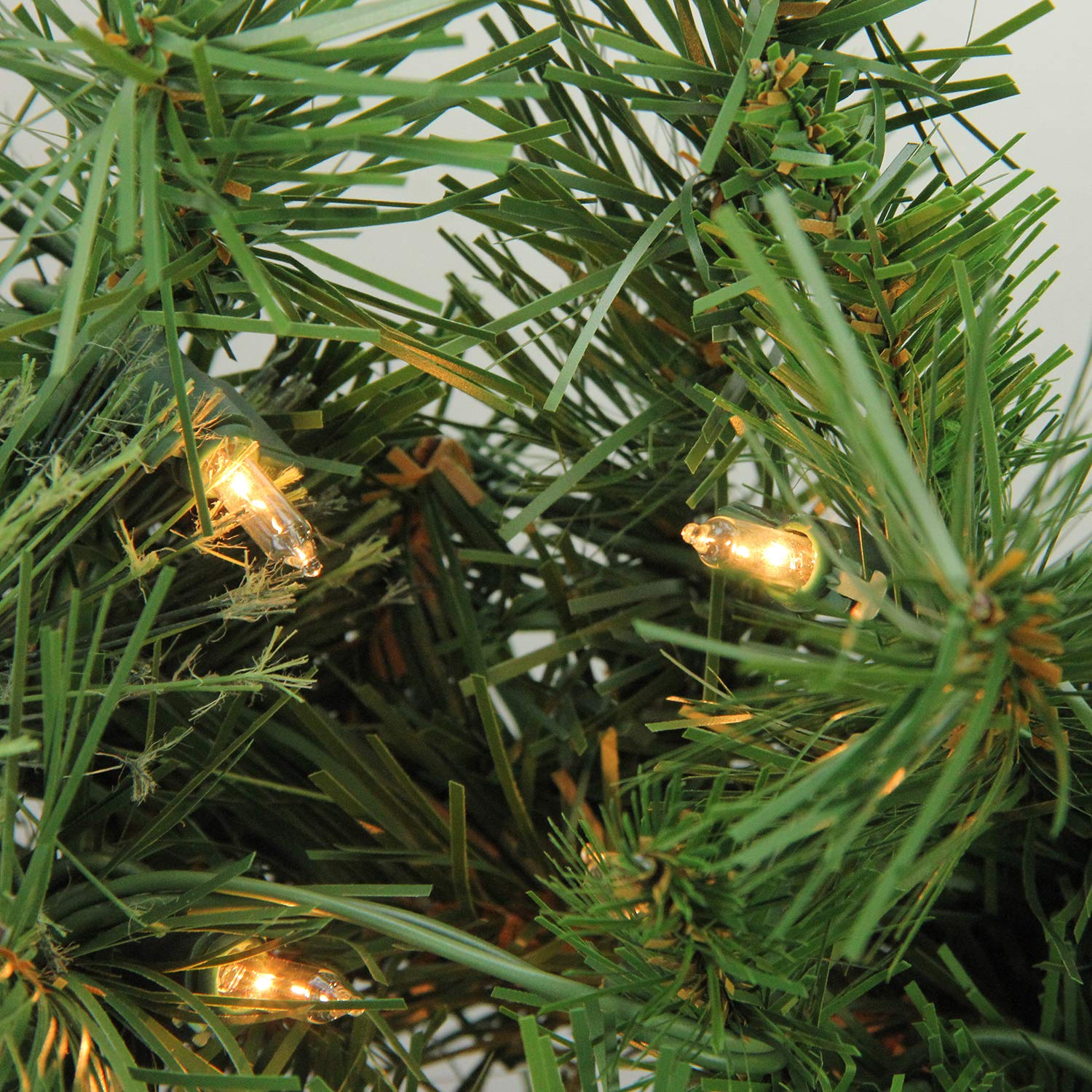 7.5 ft Pre-Lit Artificial Christmas Tree with Clear Lights - Cashmere Pine Design for Holiday Decor | Perfect for Living Room, Office & Festive Home Decorations